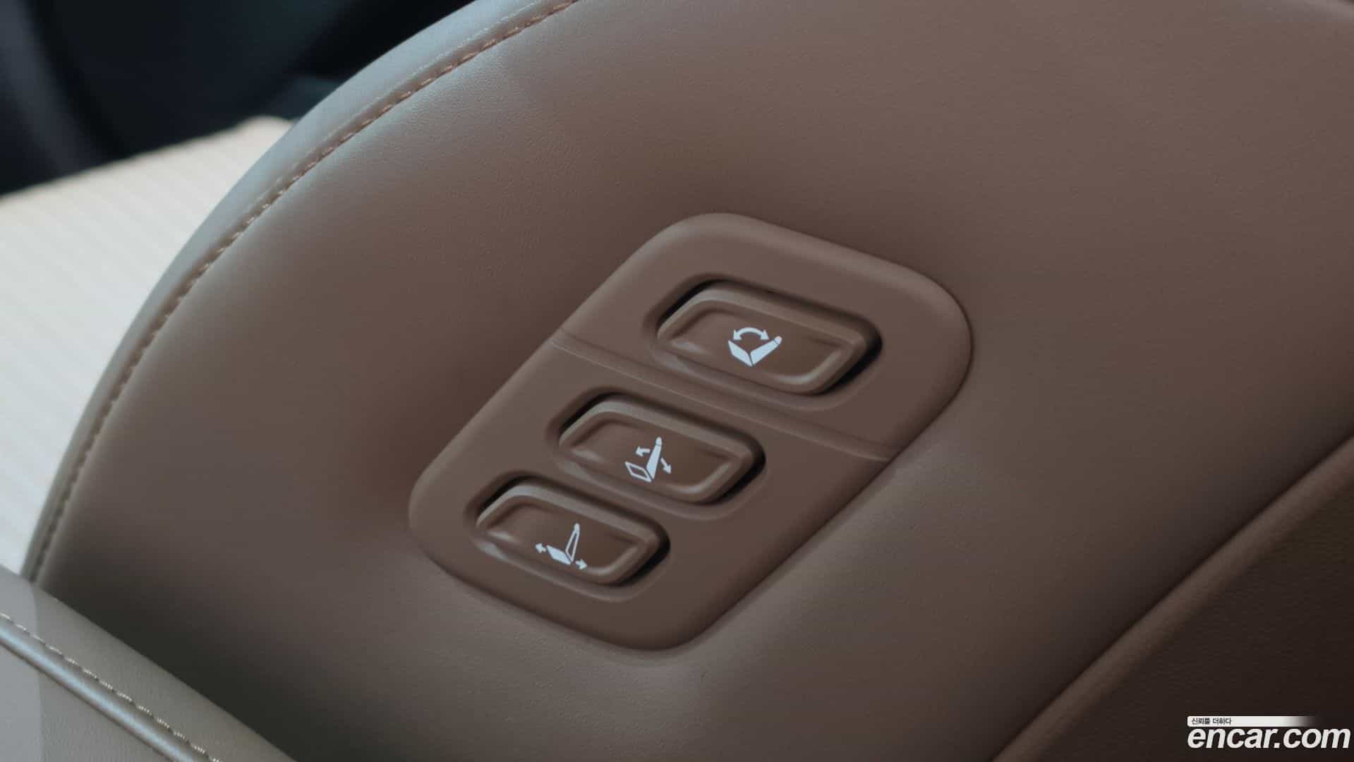 Grandeur Hyundai 2023.1-OPTION-020