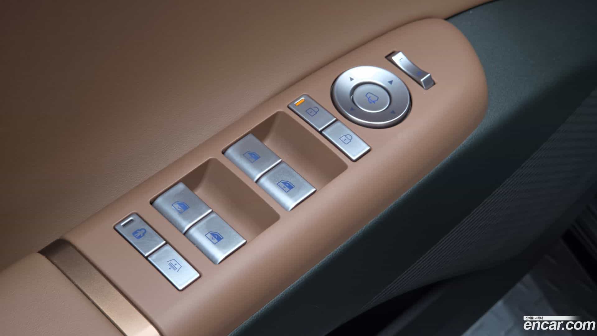 Grandeur Hyundai 2023.1-OPTION-043