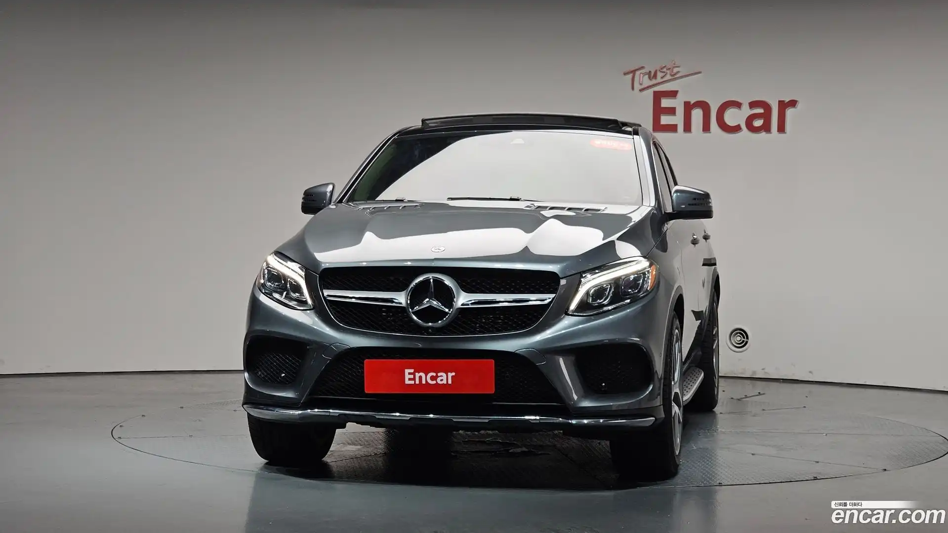 GLE-Class Mercedes-Benz 2017.4-OUTER-003