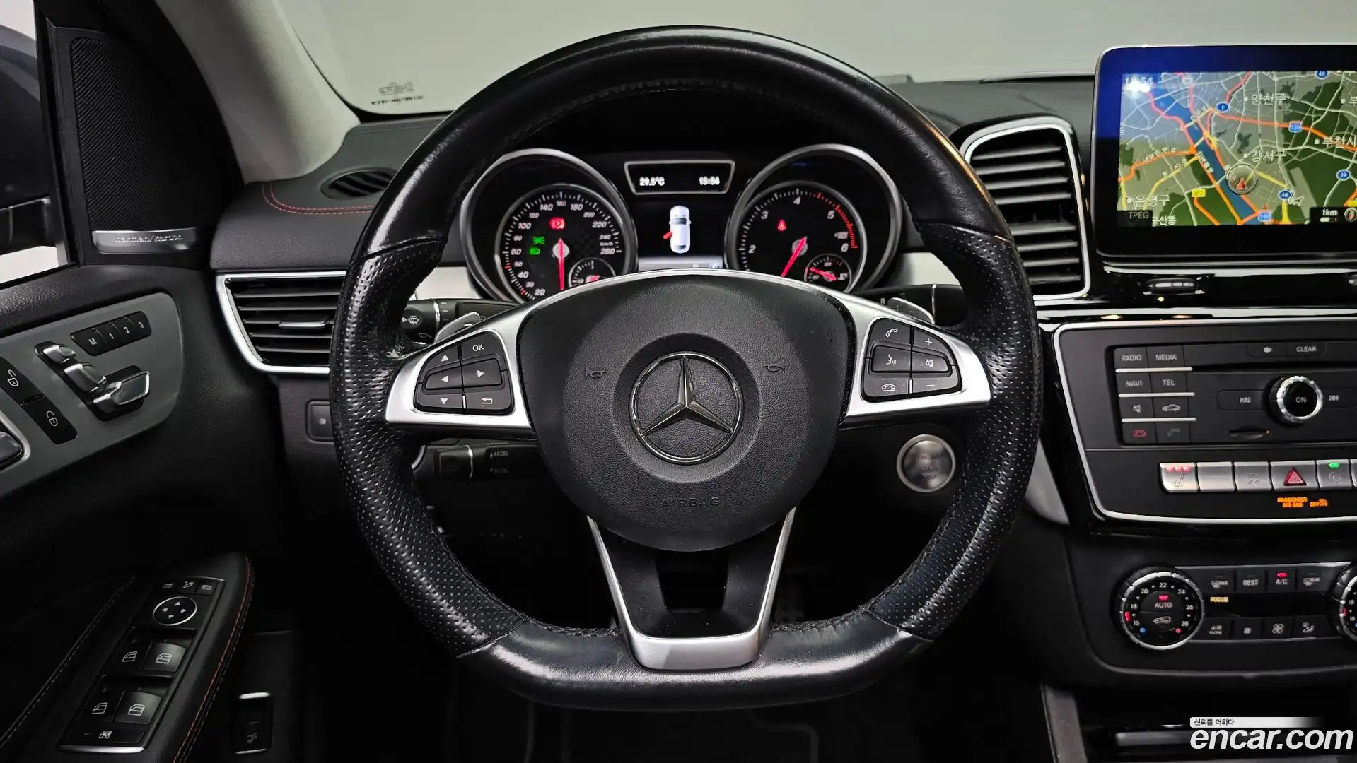 GLE-Class Mercedes-Benz 2017.4-OPTION-016