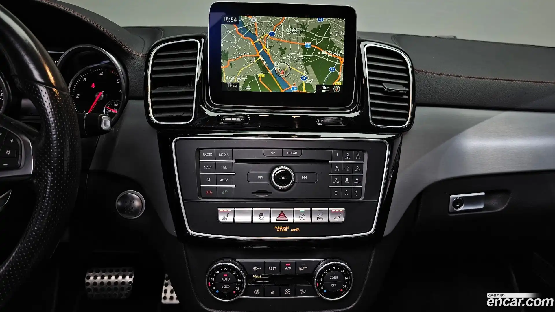 GLE-Class Mercedes-Benz 2017.4-OPTION-017