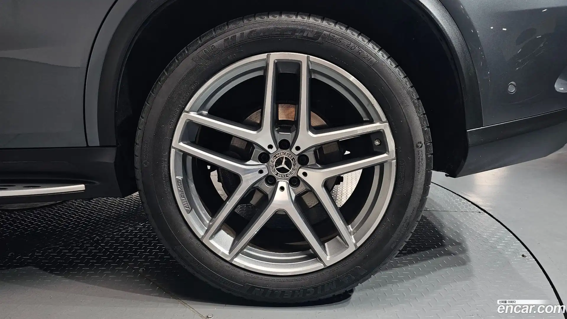 GLE-Class Mercedes-Benz 2017.4-OUTER-031