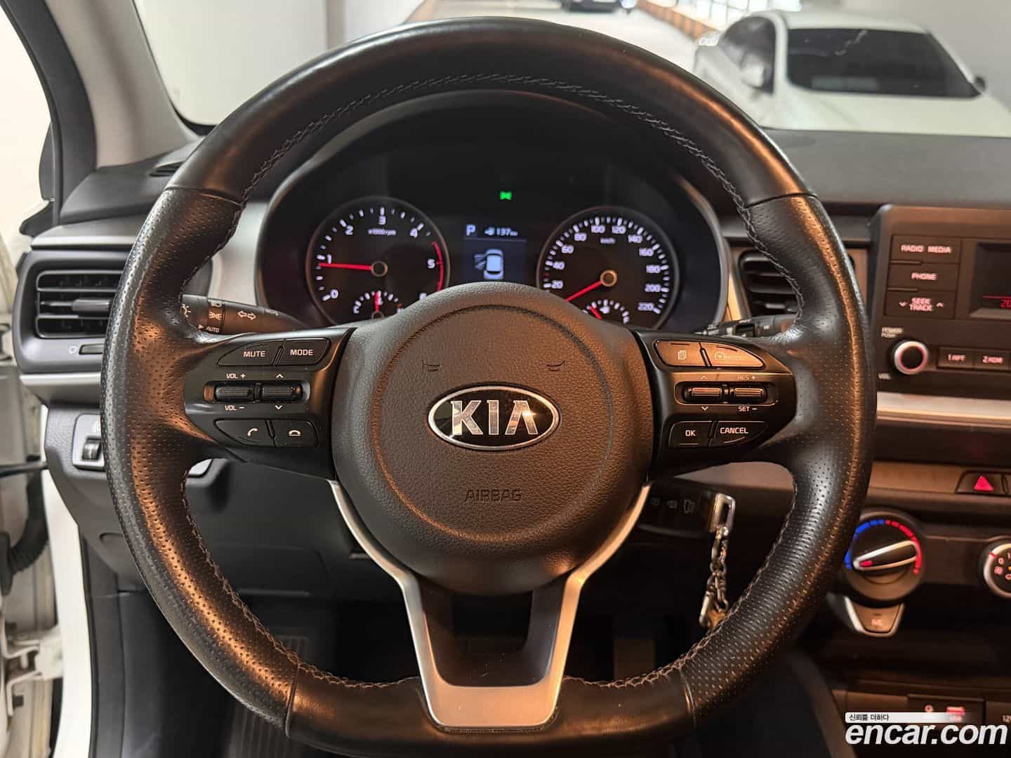 Stonic Kia 2018.5-INNER-009