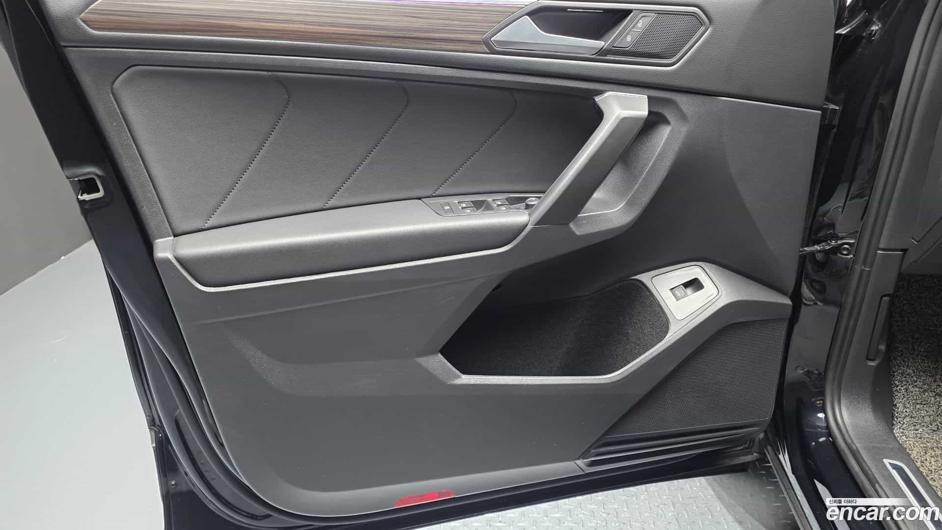 Tiguan Volkswagen 2022.10-INNER-034
