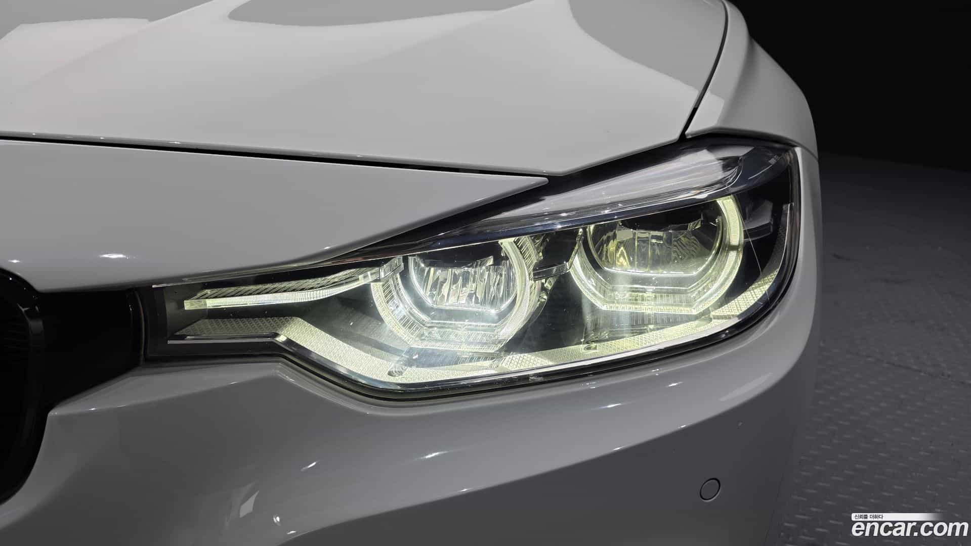 3-Series BMW 2017.5-OUTER-032