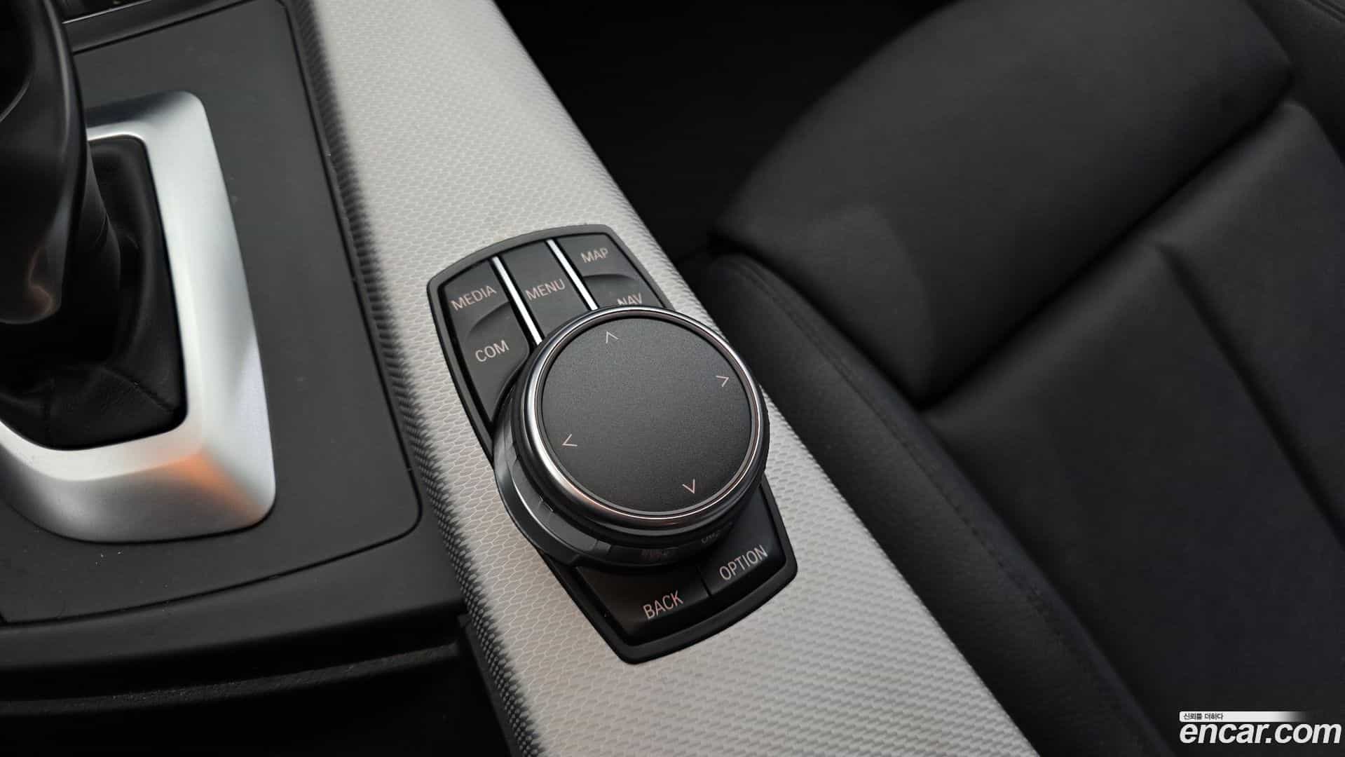 3-Series BMW 2017.5-OPTION-043