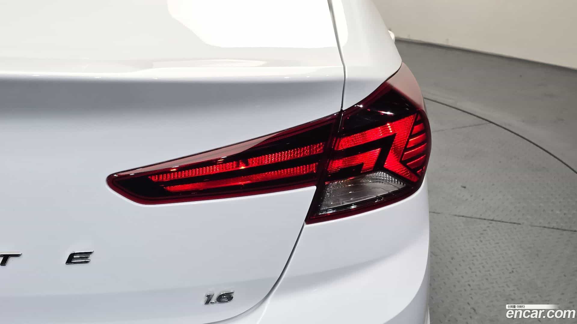 AVANTE Hyundai 2019.3-OUTER-033