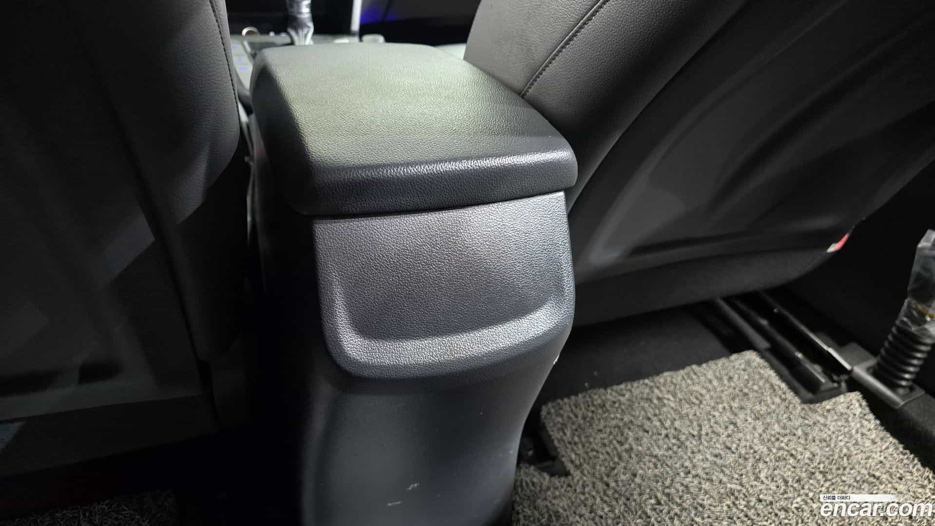AVANTE Hyundai 2019.3-OPTION-040
