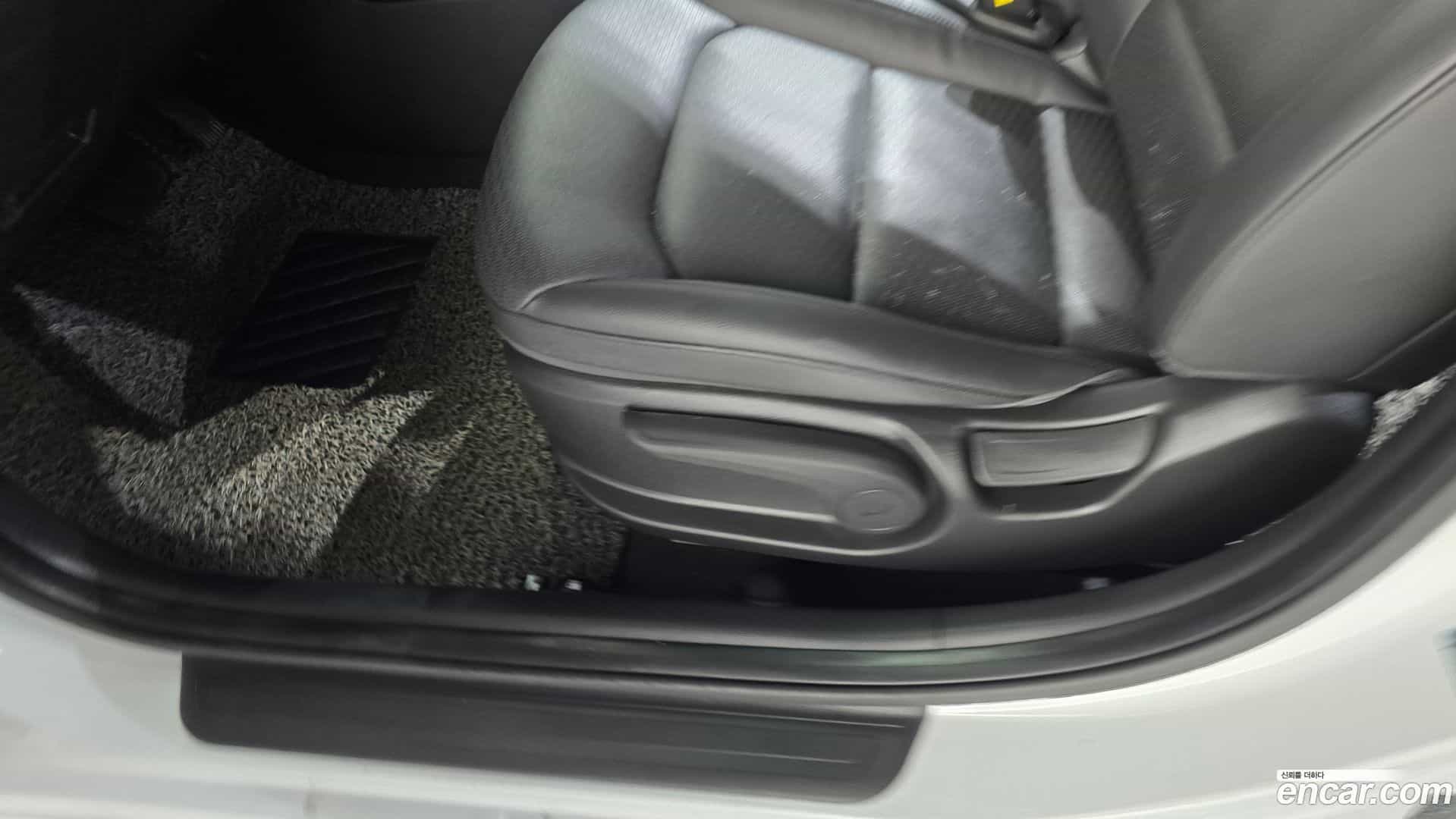 AVANTE Hyundai 2019.3-OPTION-041