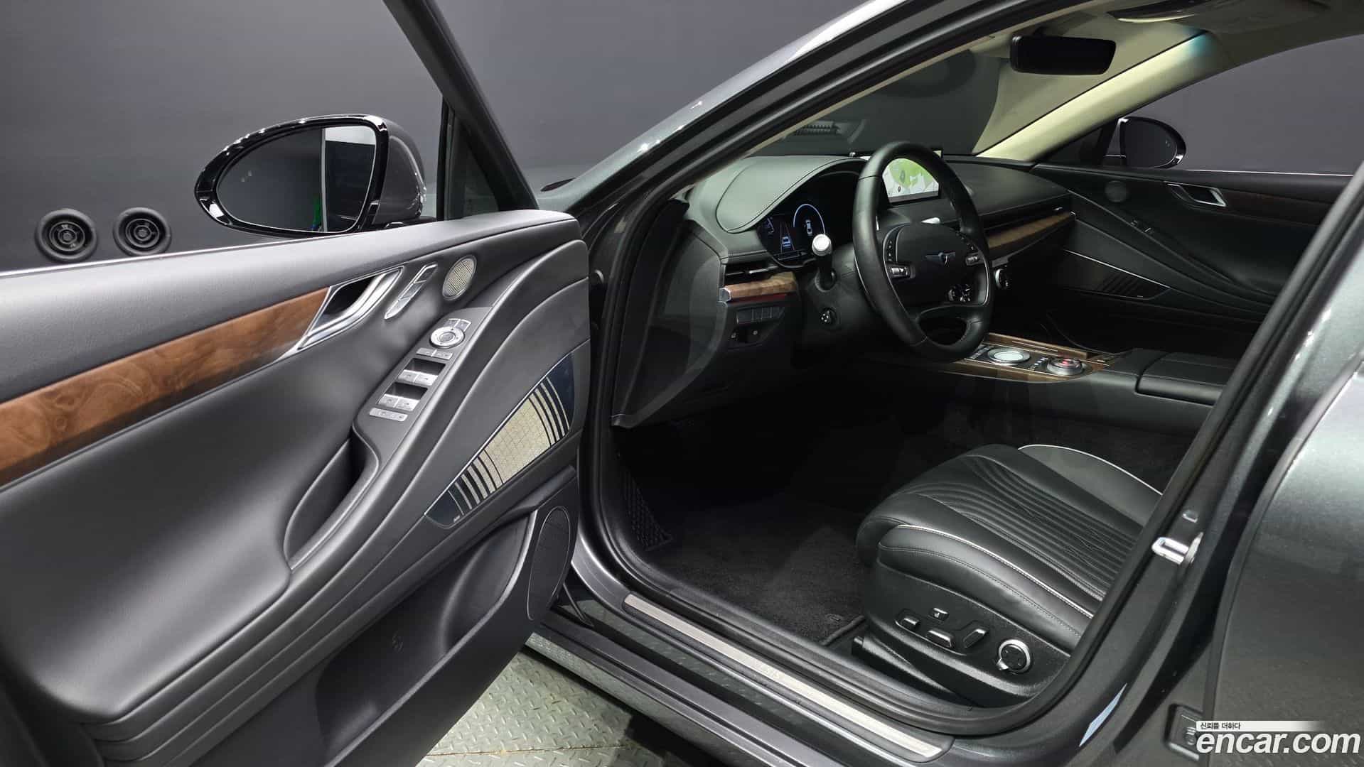 G80 Genesis 2020.6-INNER-010