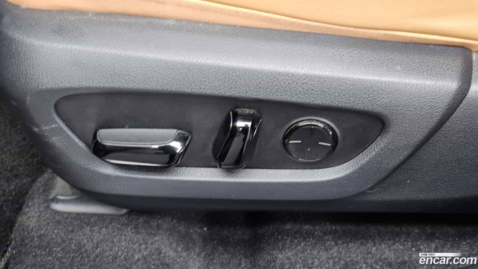 NX Lexus 2023.8-OPTION-044