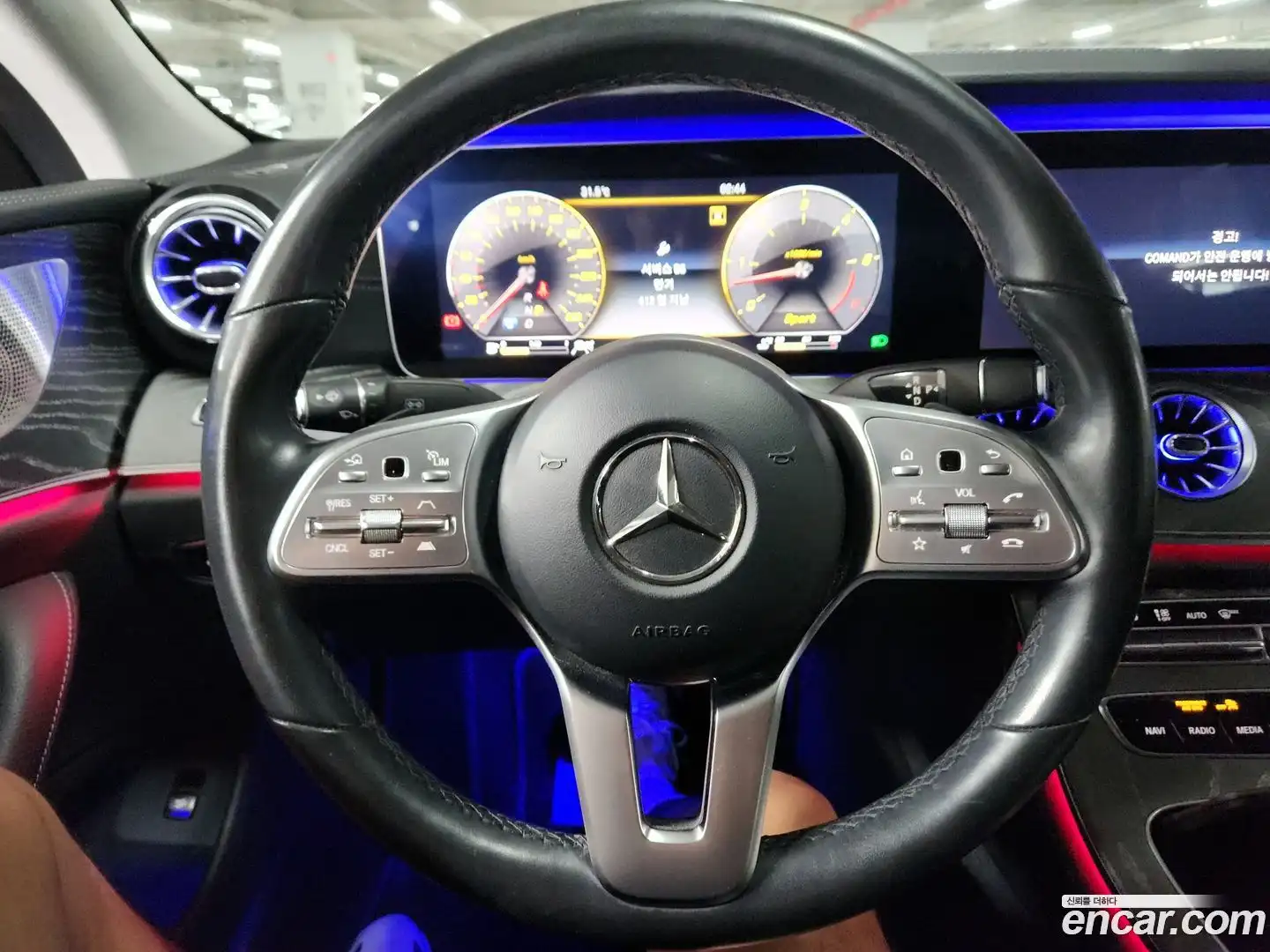 CLS-Class Mercedes-Benz 2019.8-INNER-009