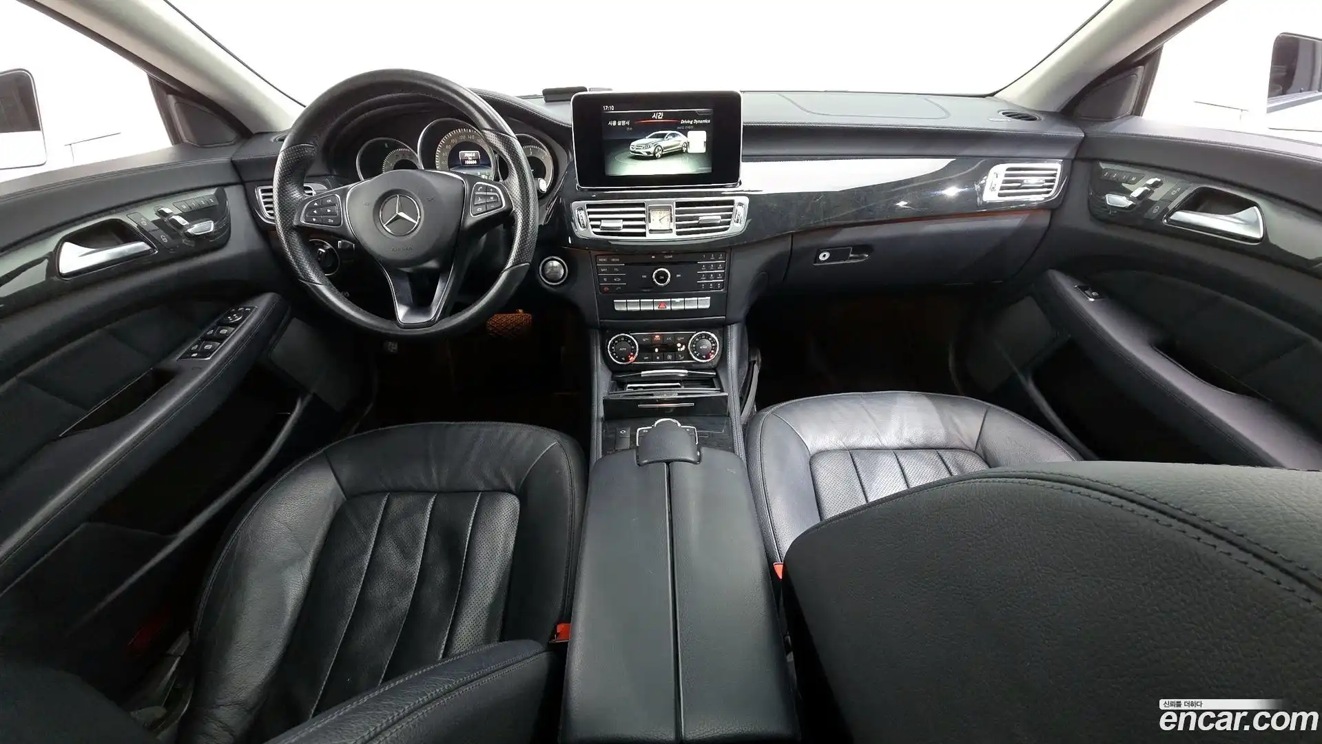 CLS-Class Mercedes-Benz 2015.8-INNER-007