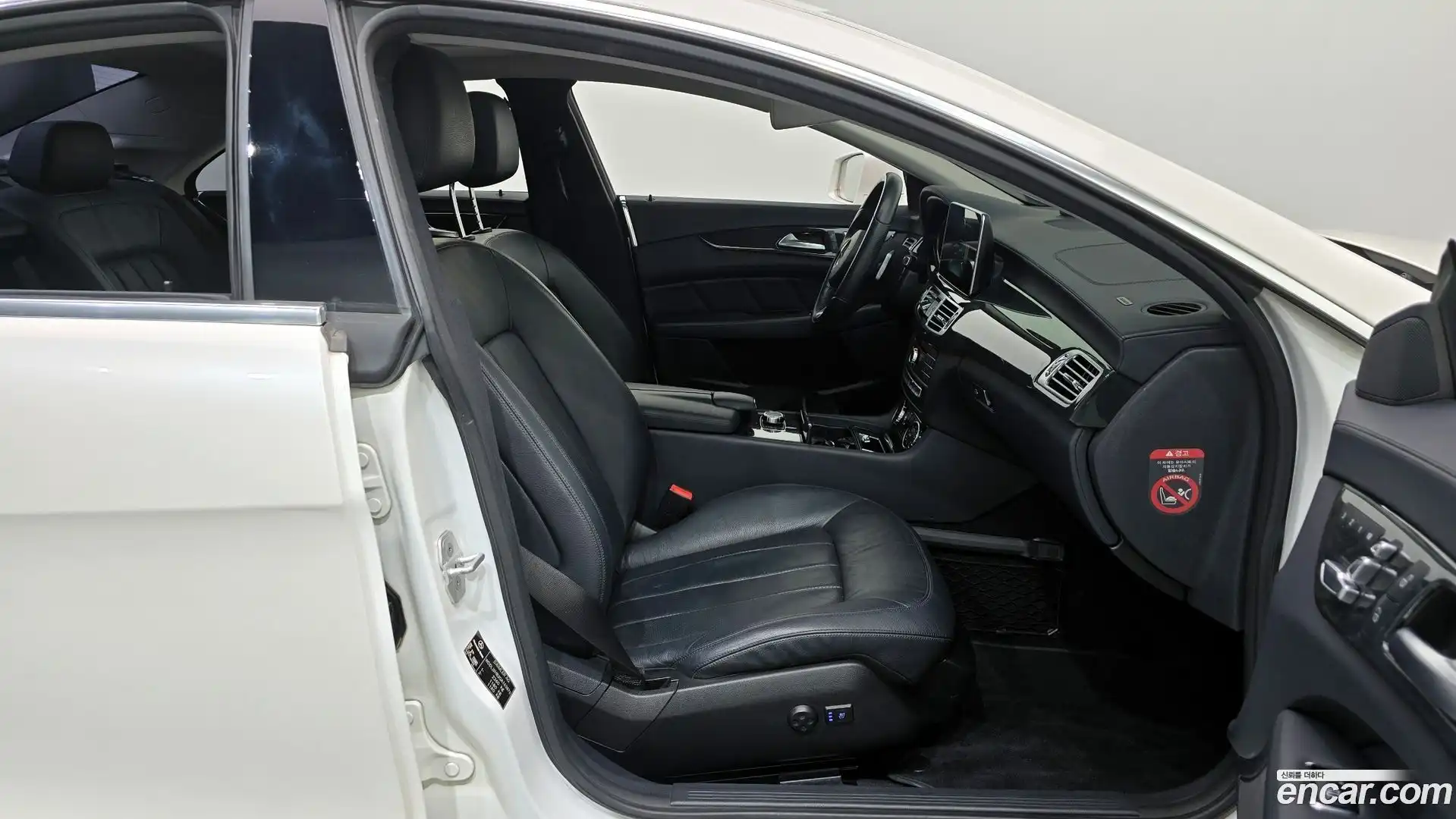 CLS-Class Mercedes-Benz 2015.8-OPTION-015