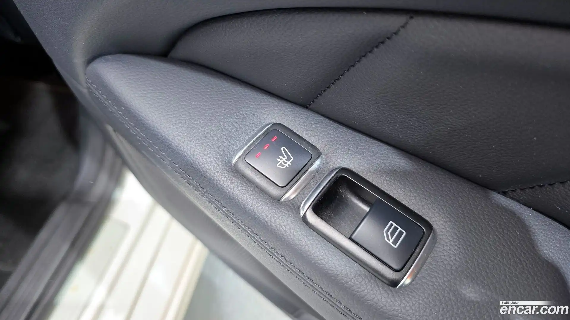 CLS-Class Mercedes-Benz 2015.8-OPTION-023