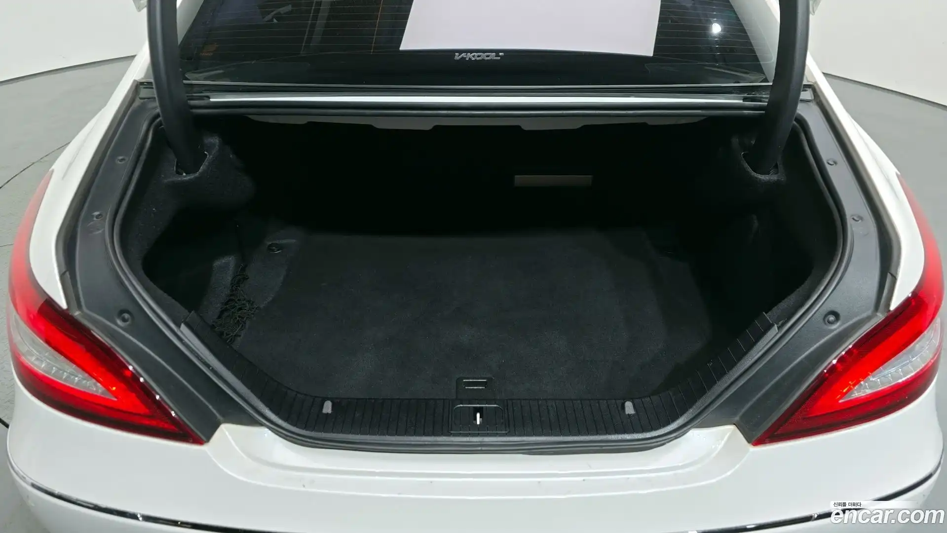CLS-Class Mercedes-Benz 2015.8-OPTION-024