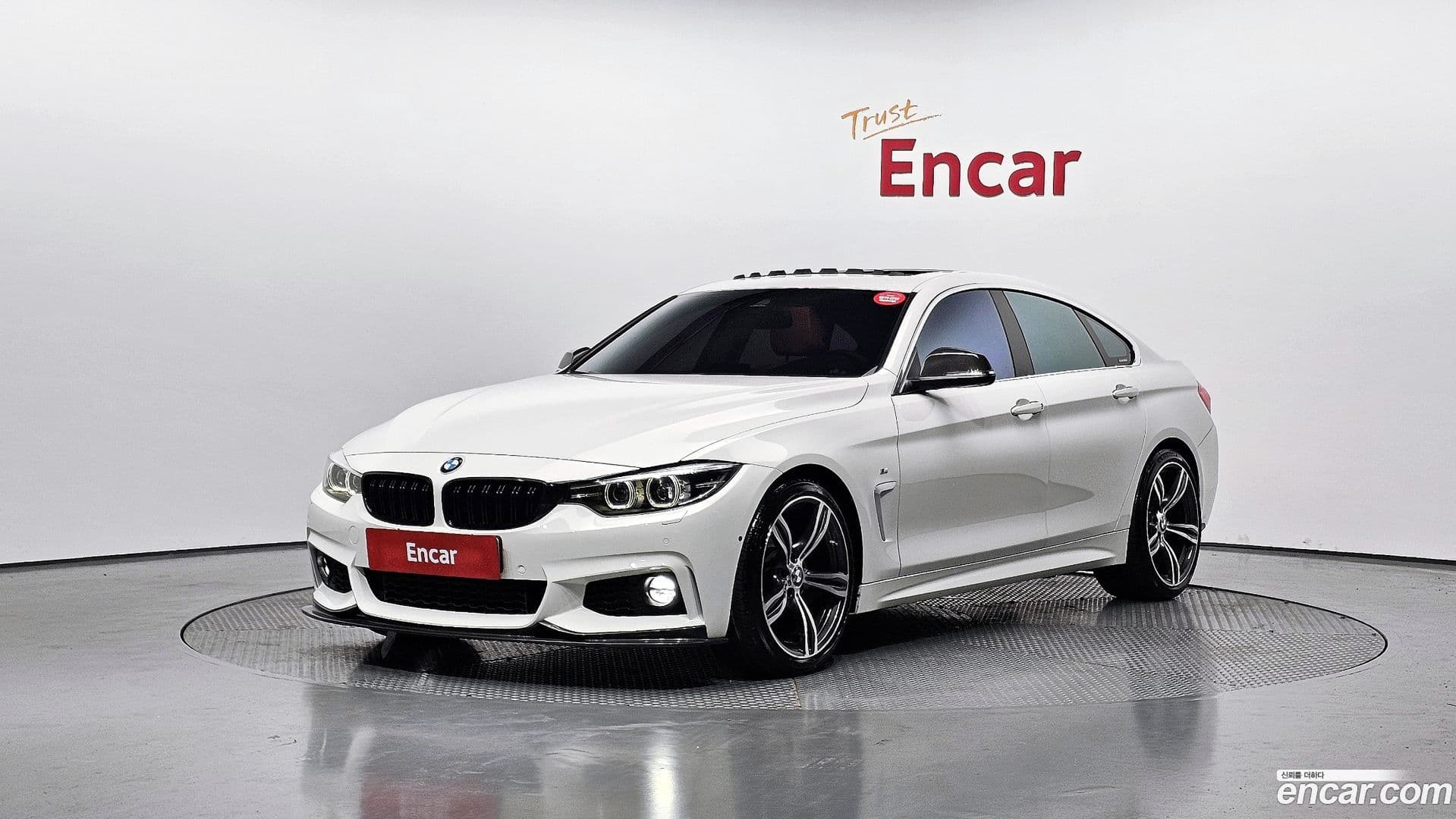 Main__Slider__Photo:4-Series BMW 2017.11-0