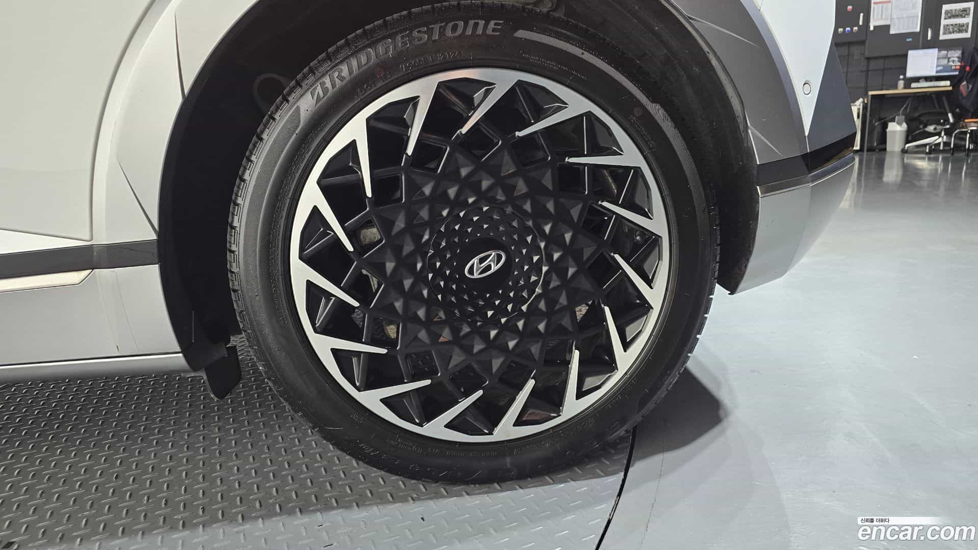 Ioniq5 Hyundai 2022.1-OUTER-031