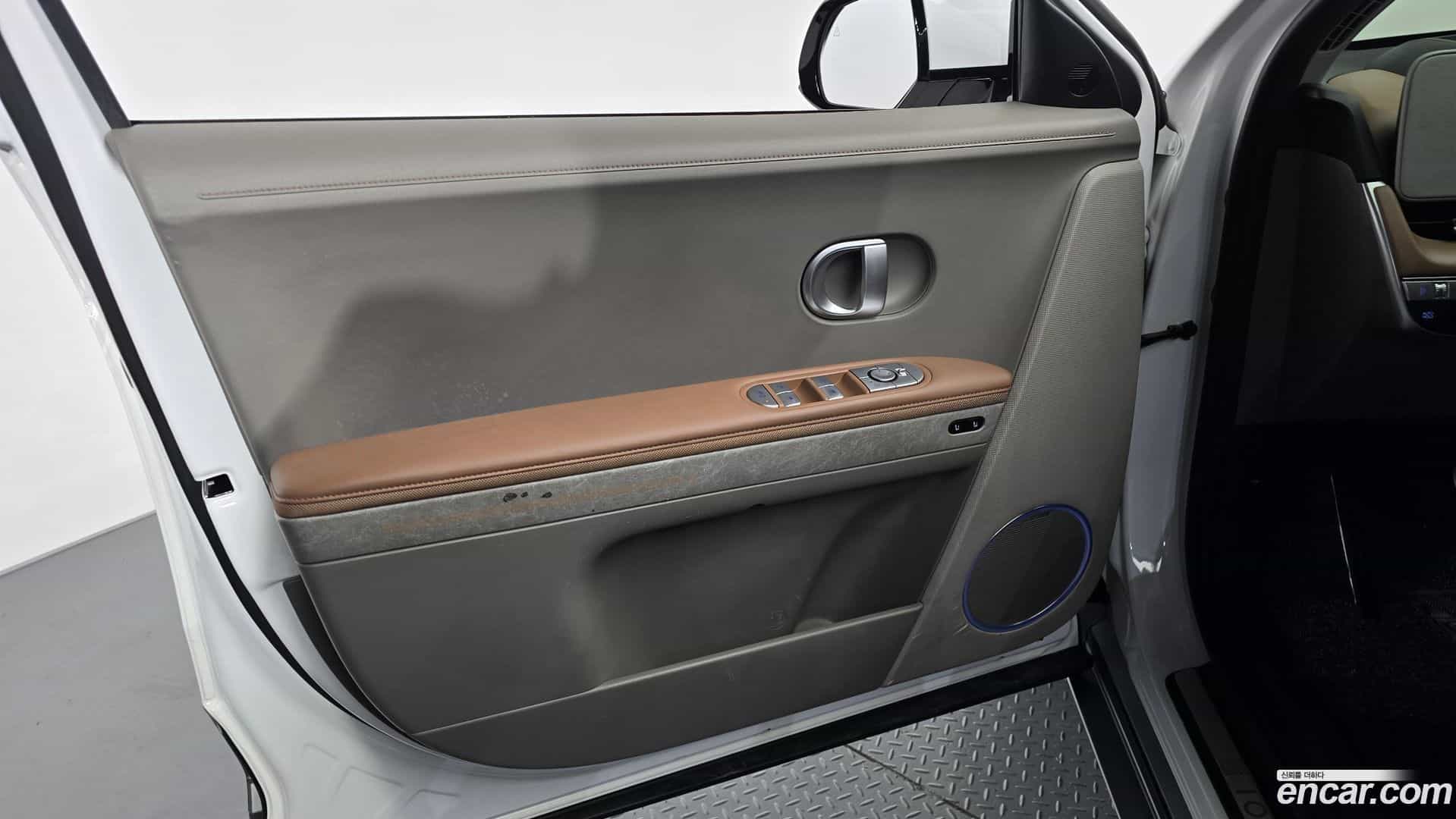 Ioniq5 Hyundai 2022.1-INNER-034