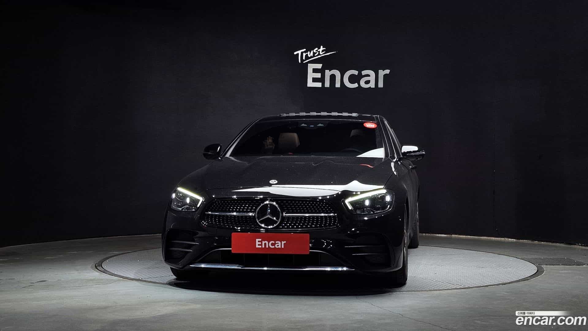 E-Class Mercedes-Benz 2023.8-OUTER-003