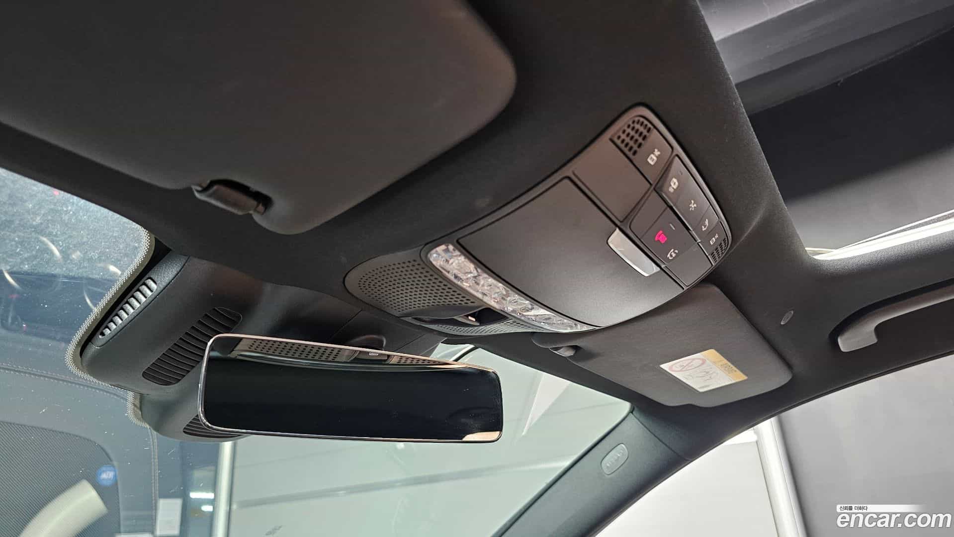 E-Class Mercedes-Benz 2023.8-OPTION-021