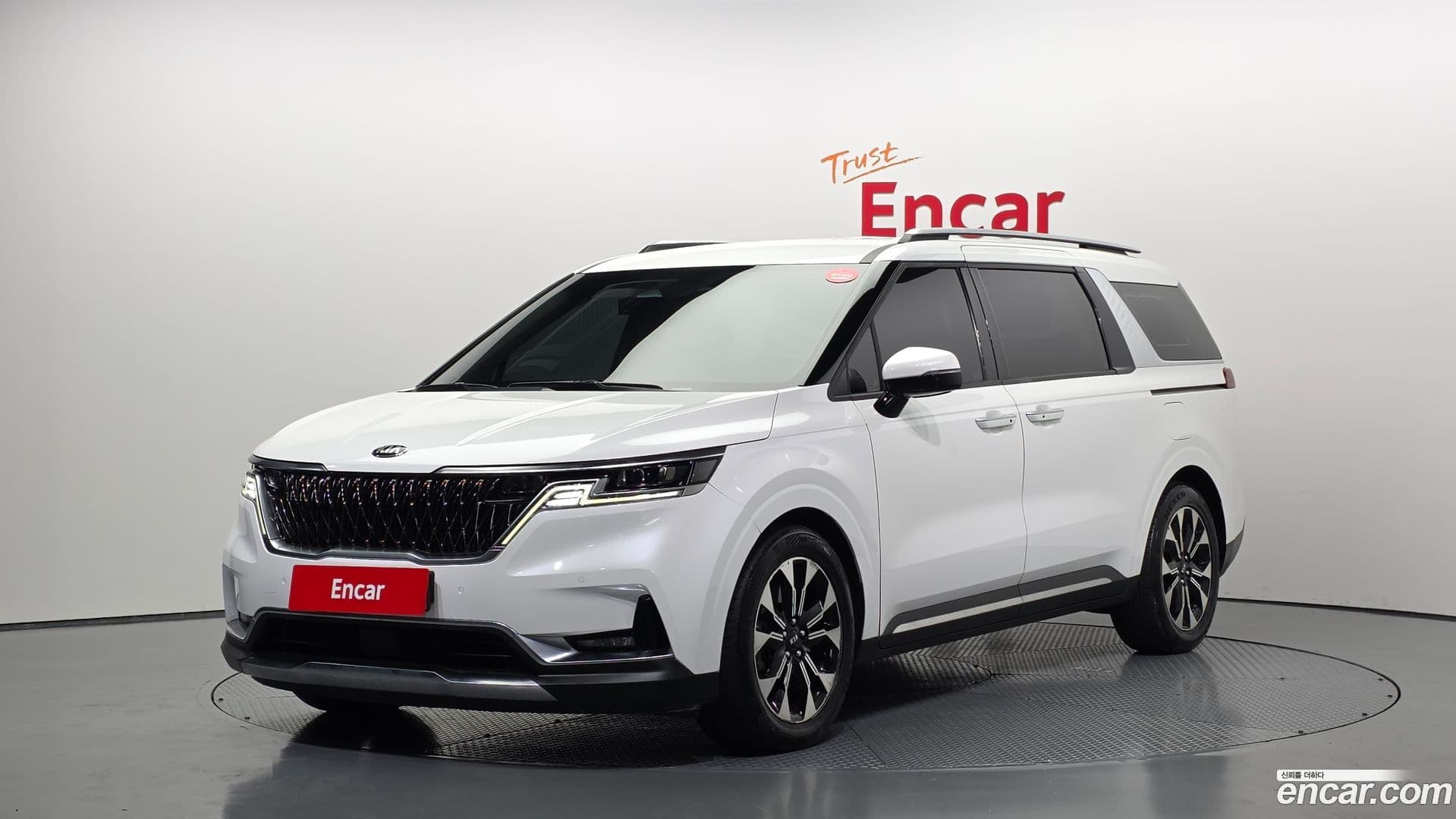 Main__Slider__Photo:Canival Kia 2021.6-0