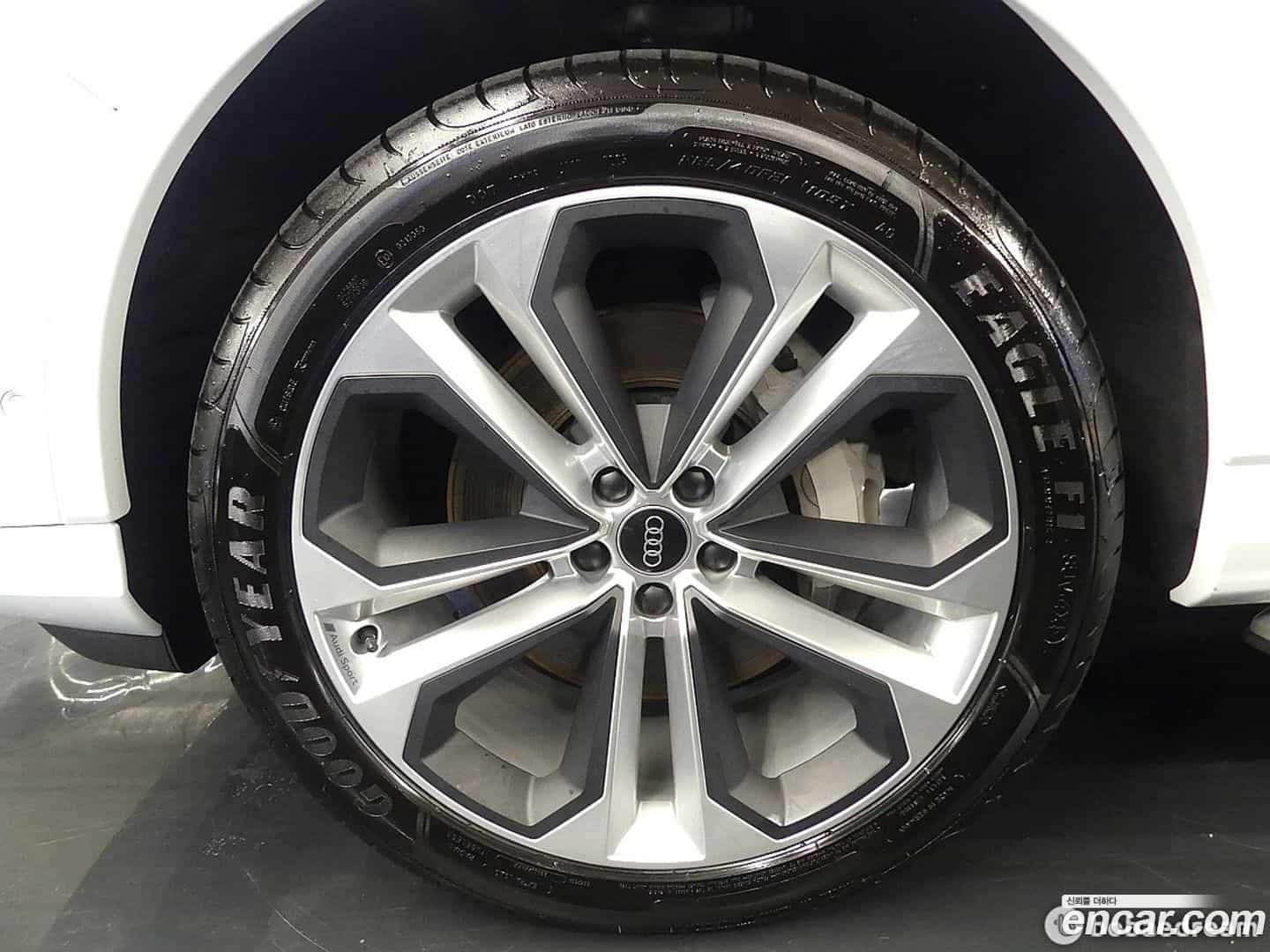 Q7 Audi 2023.4-OUTER-005