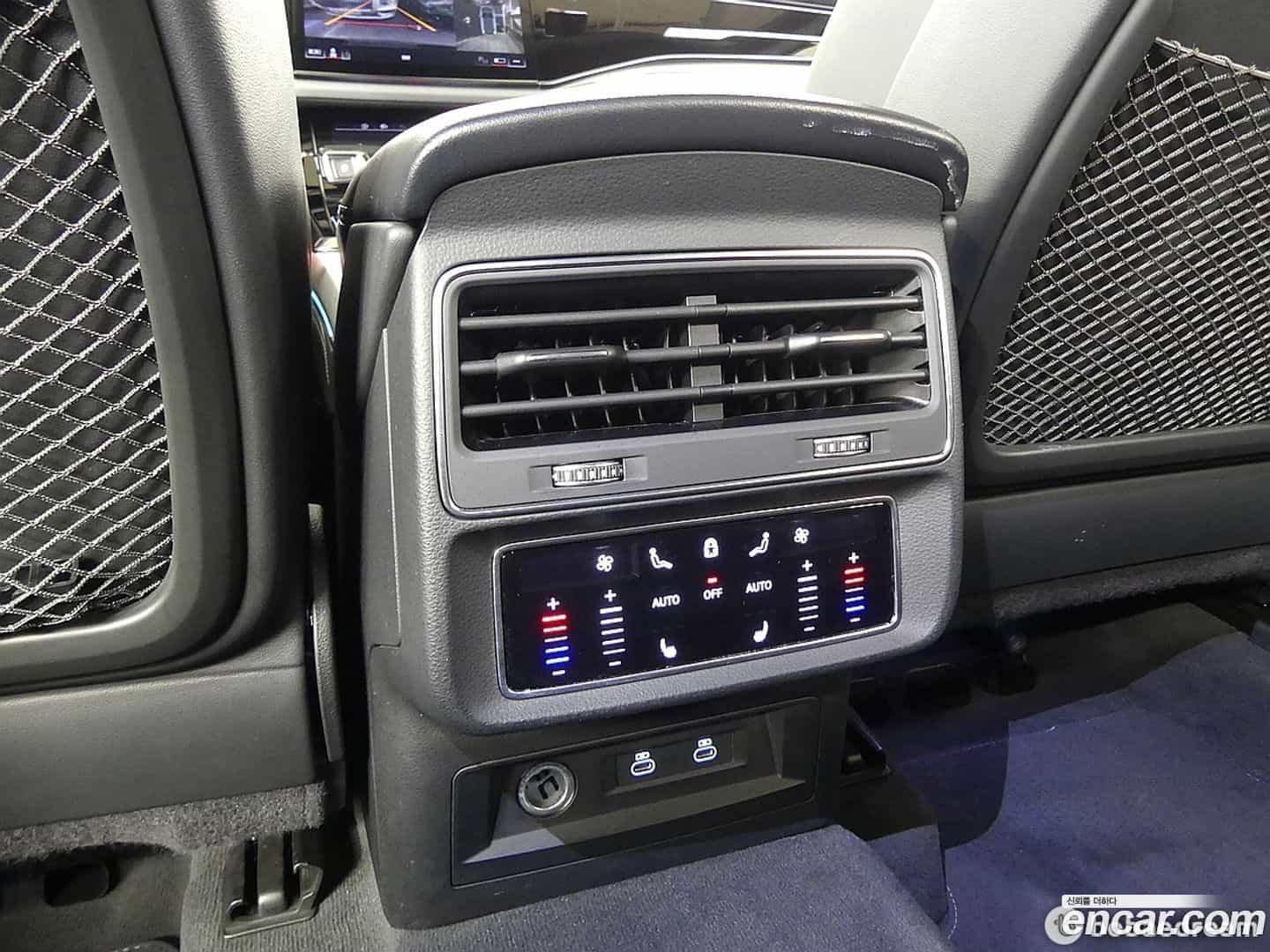 Q7 Audi 2023.4-OPTION-019