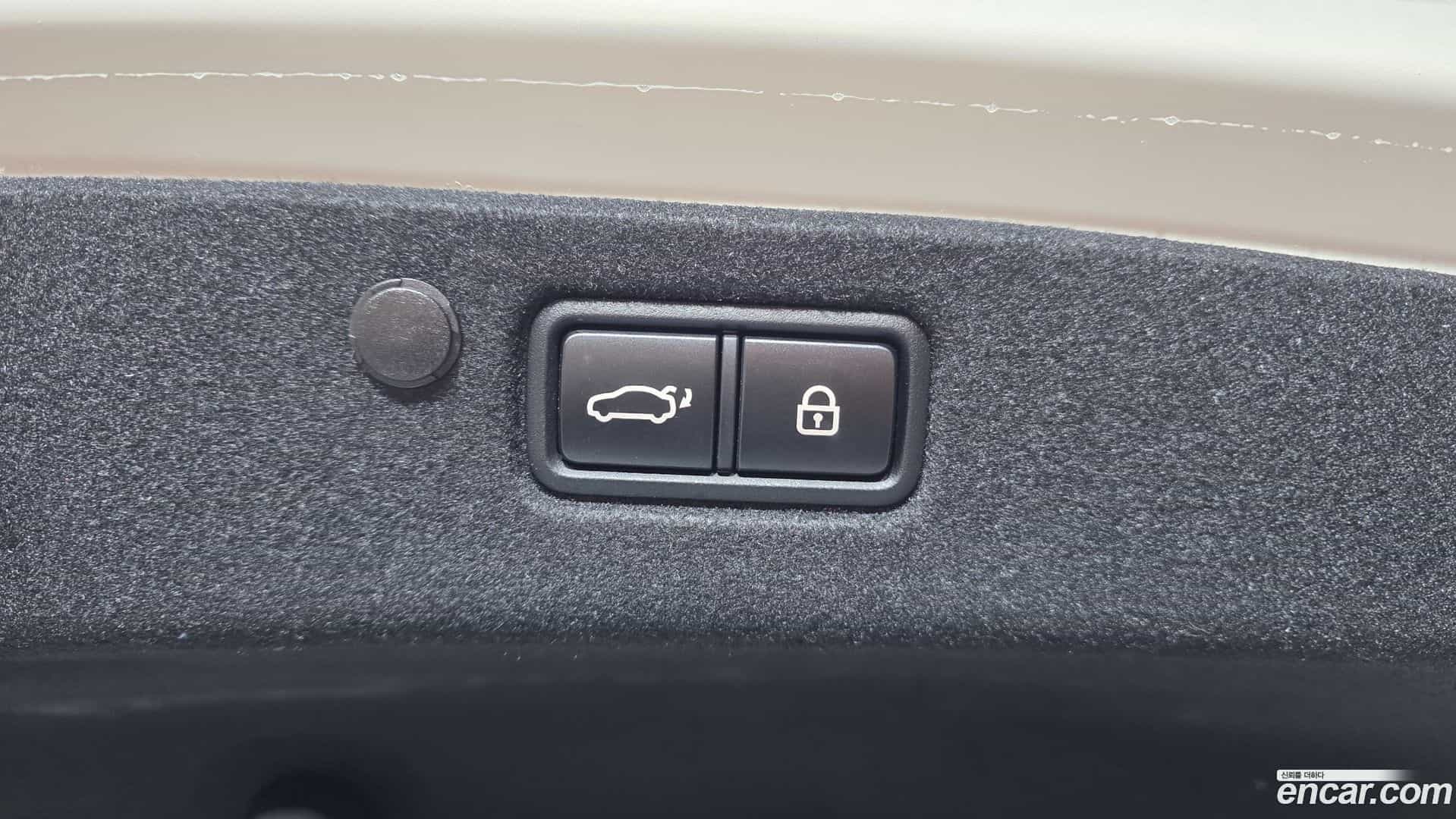 Grandeur Hyundai 2022.4-OPTION-020