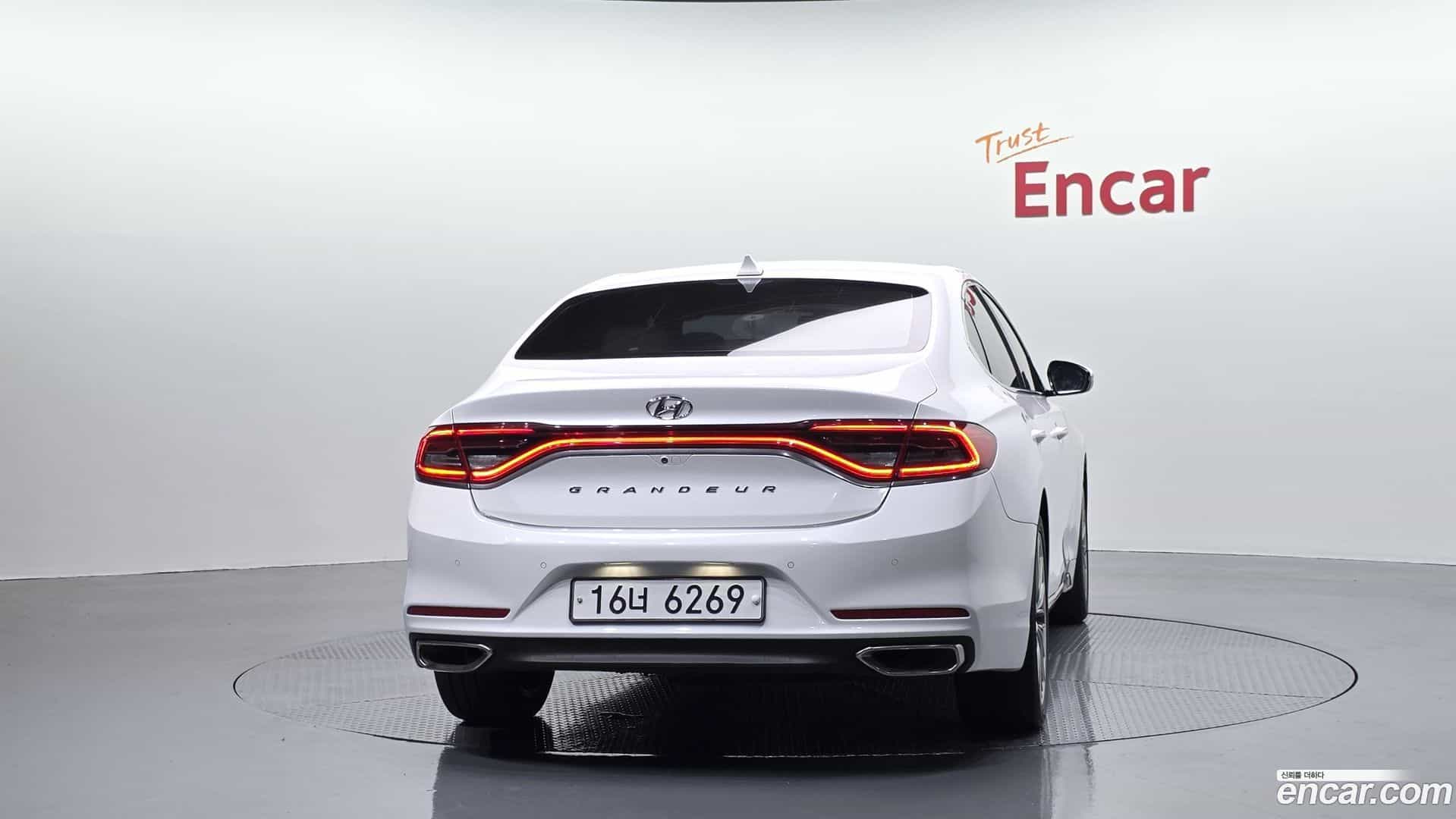 Grandeur Hyundai 2018.0-OUTER-004
