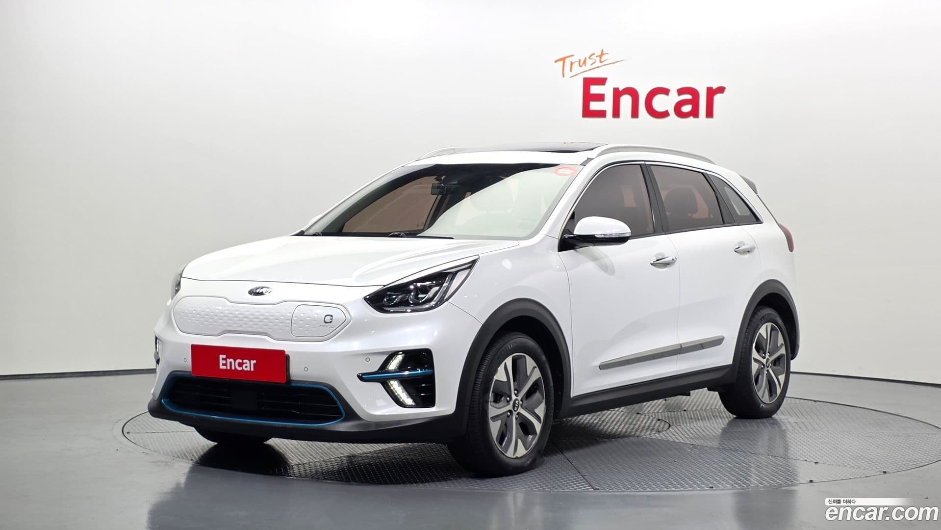 Main__Slider__Photo:Niro Kia 2020.4-0
