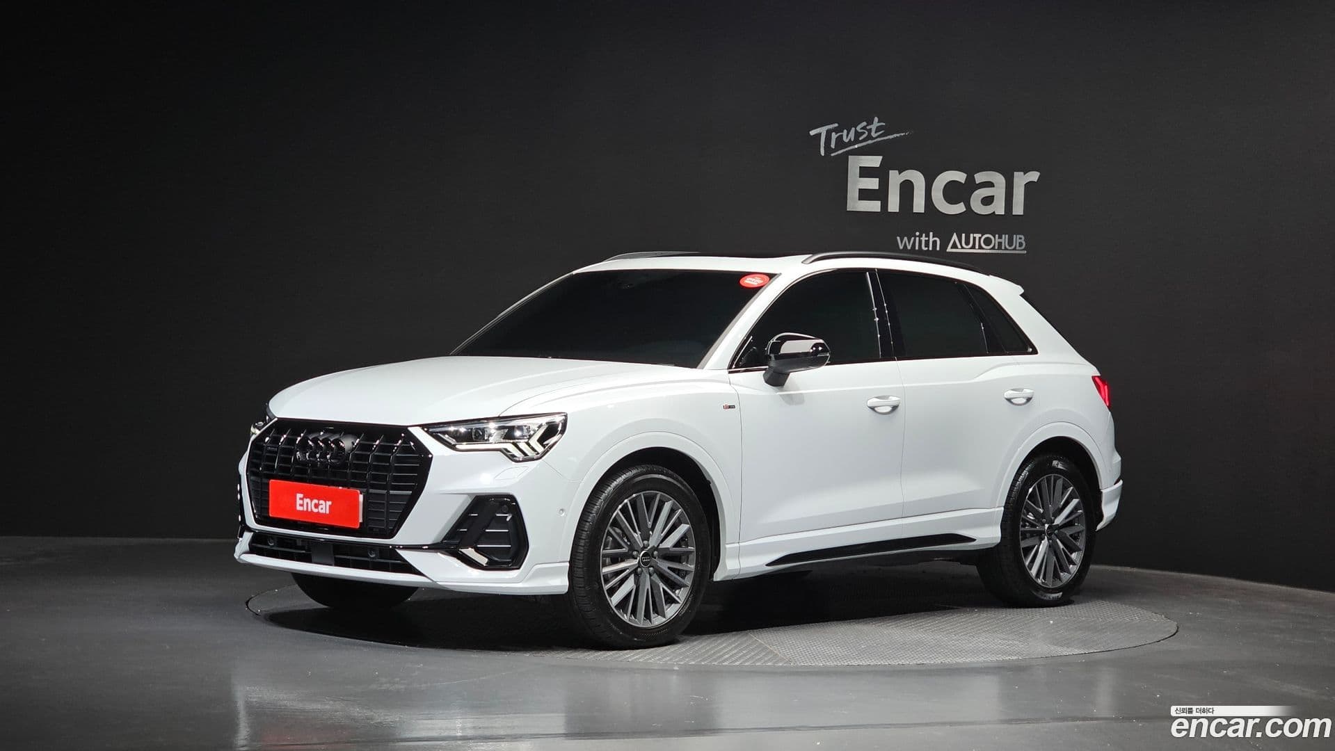 Main__Slider__Photo:Q3 Audi 2025.7-0