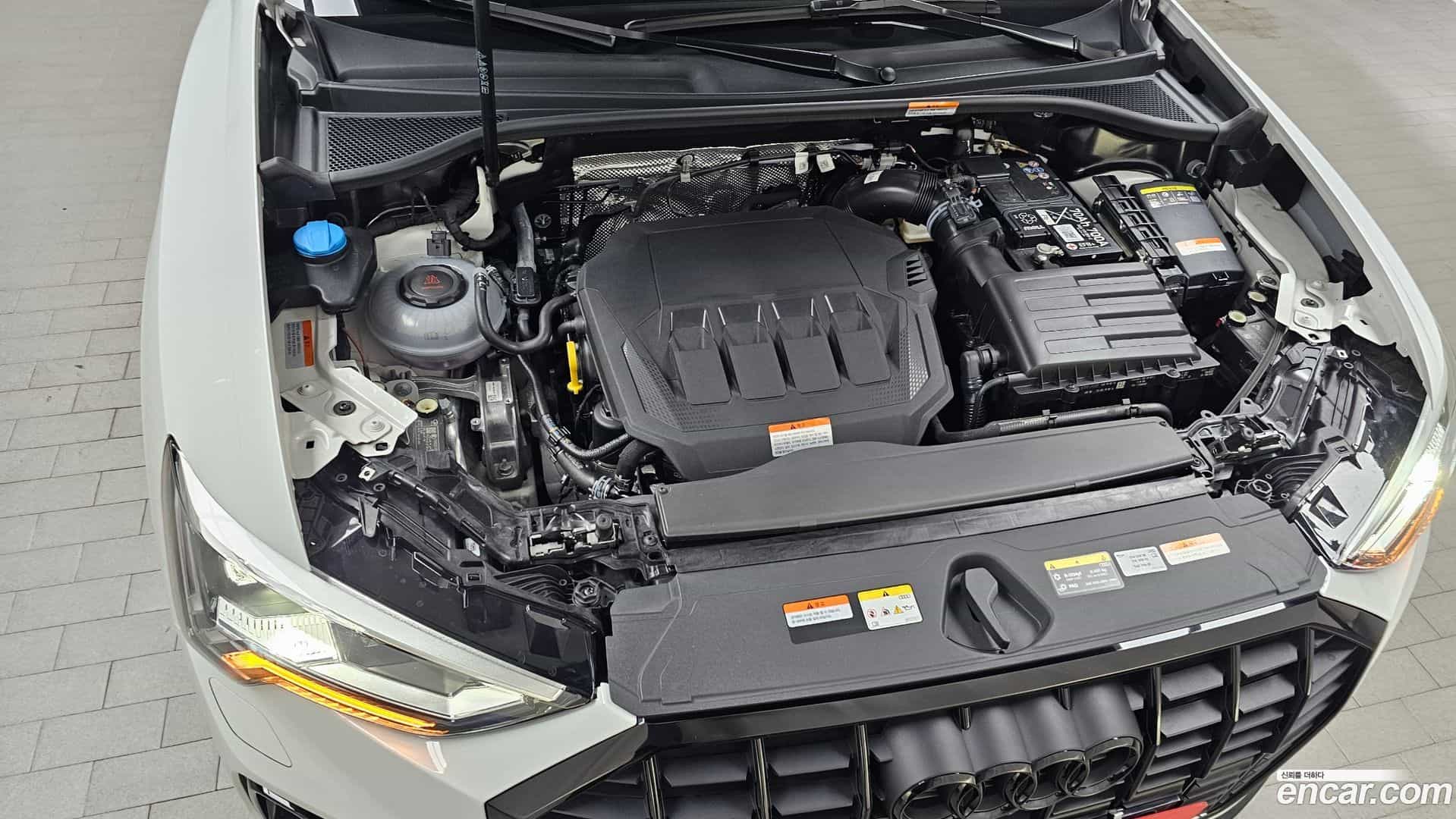 Q3 Audi 2025.7-OUTER-006