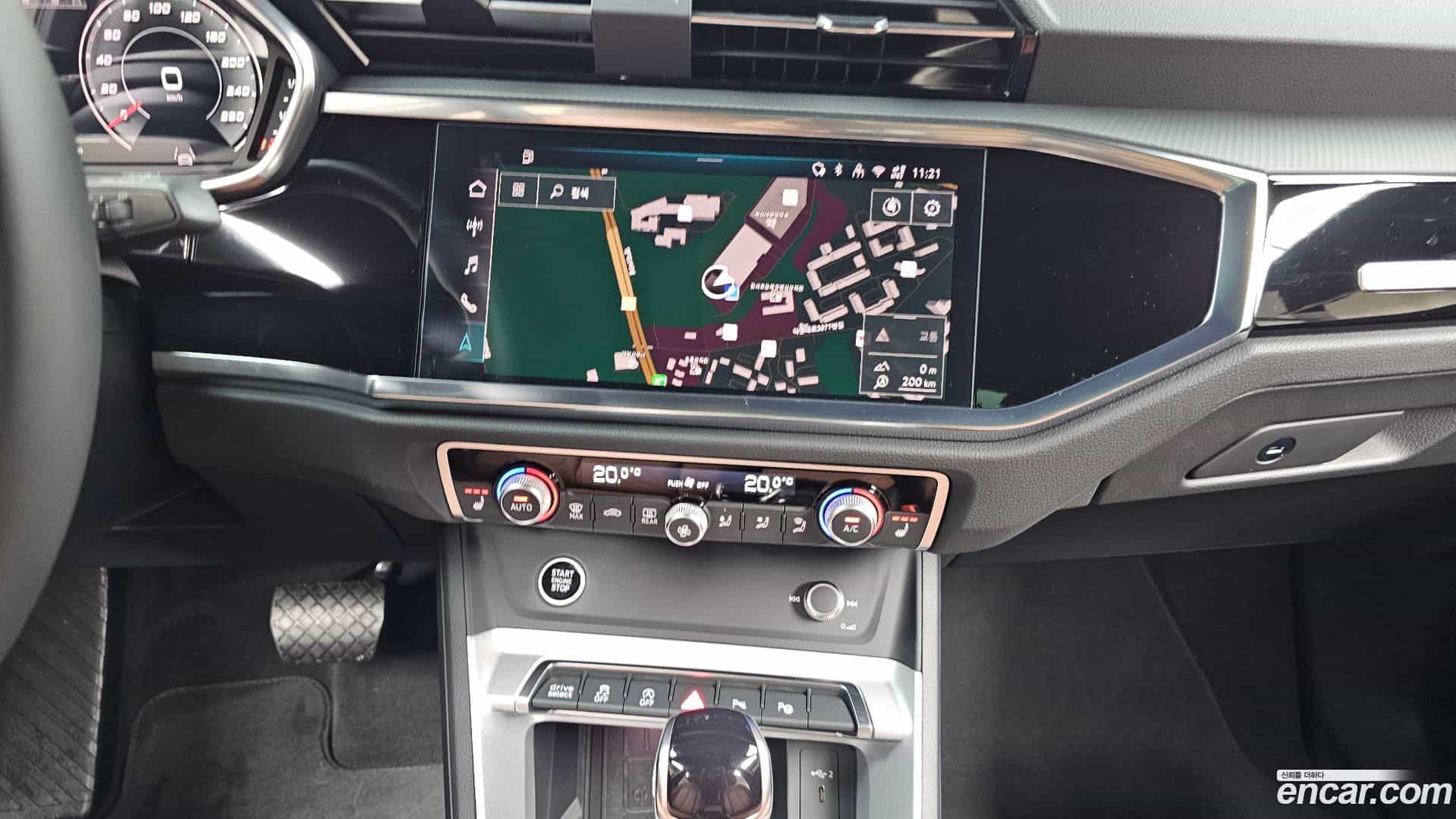Q3 Audi 2025.7-OPTION-016