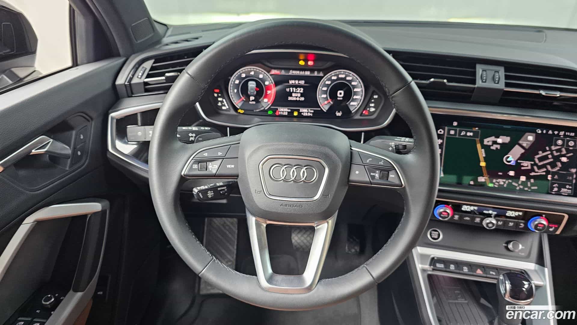 Q3 Audi 2025.7-OPTION-017