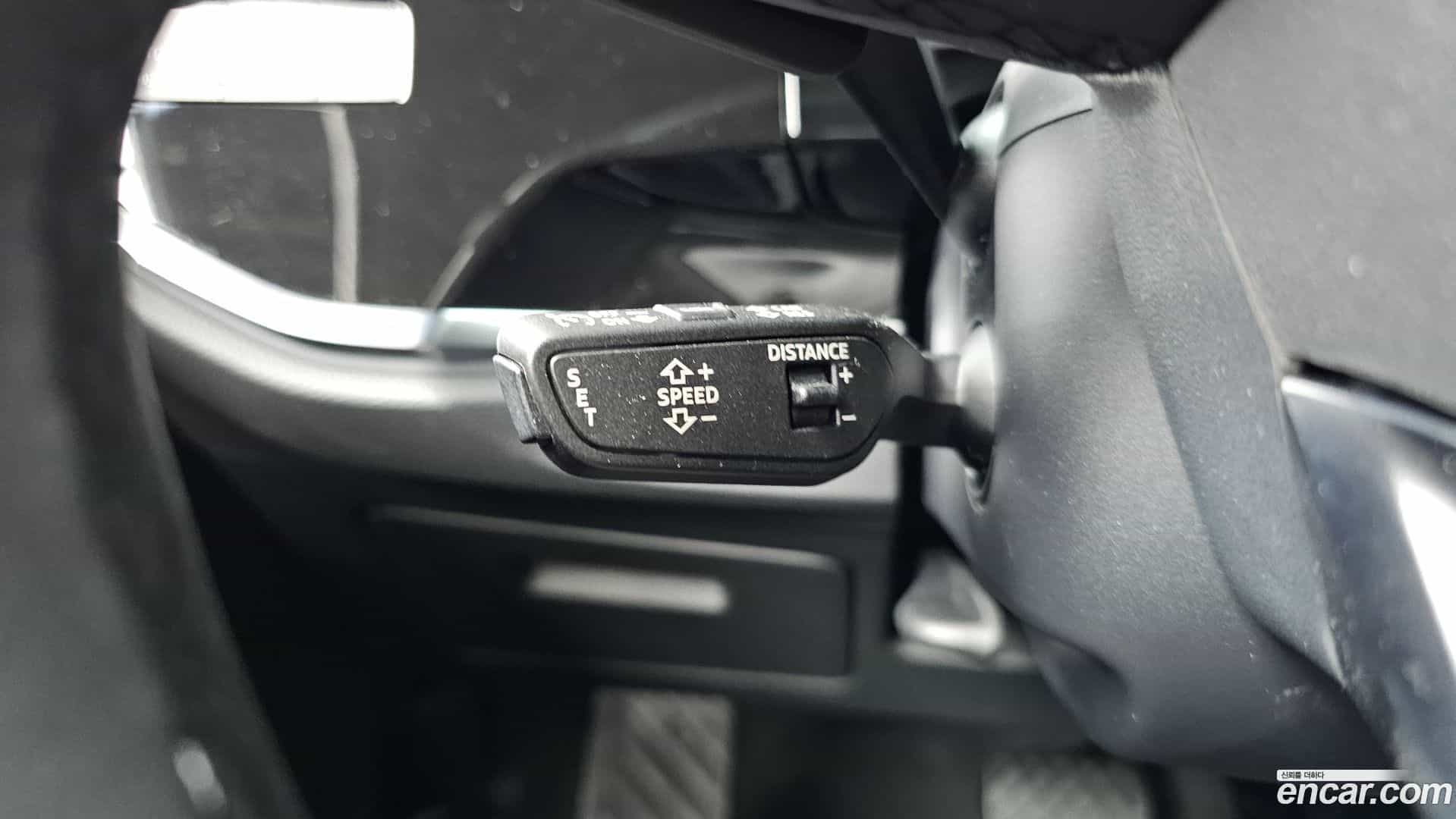 Q3 Audi 2025.7-OPTION-041