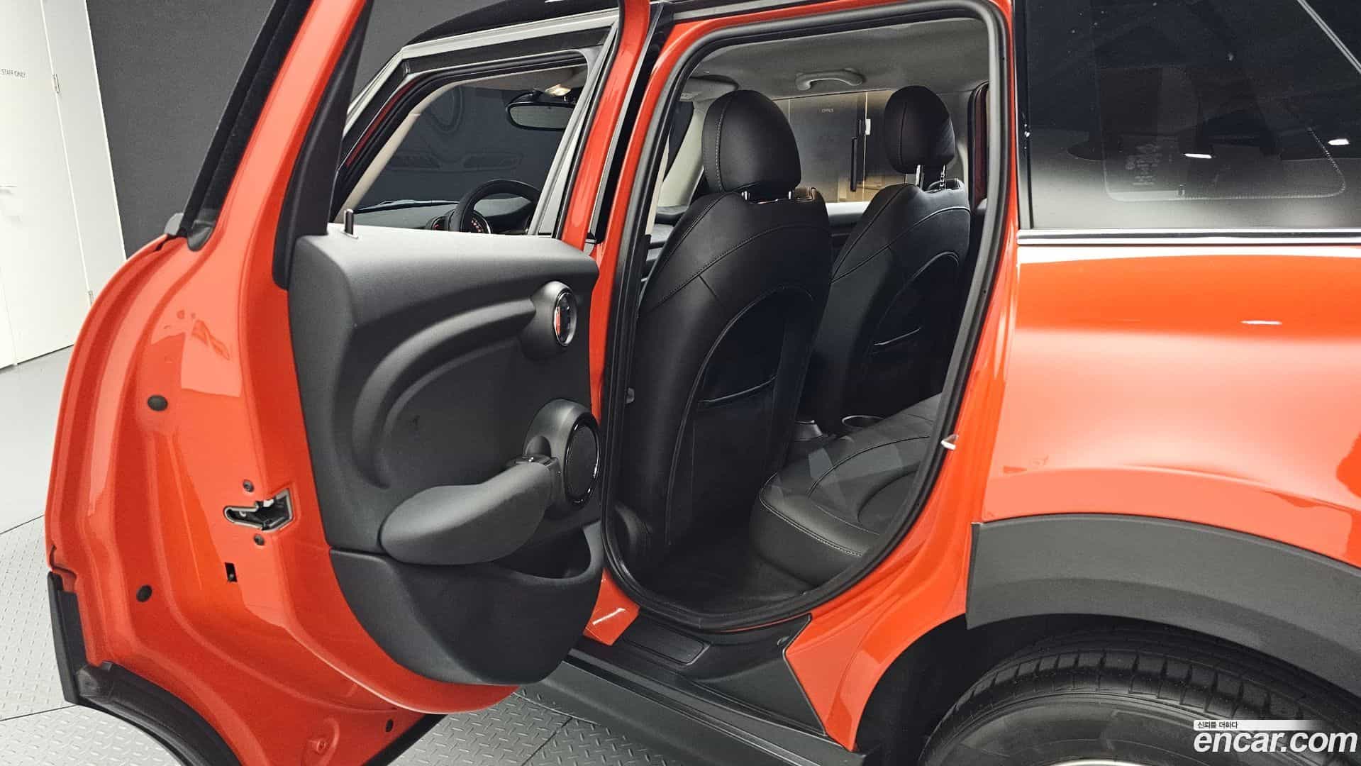 Cooper Mini 2021.4-OPTION-016