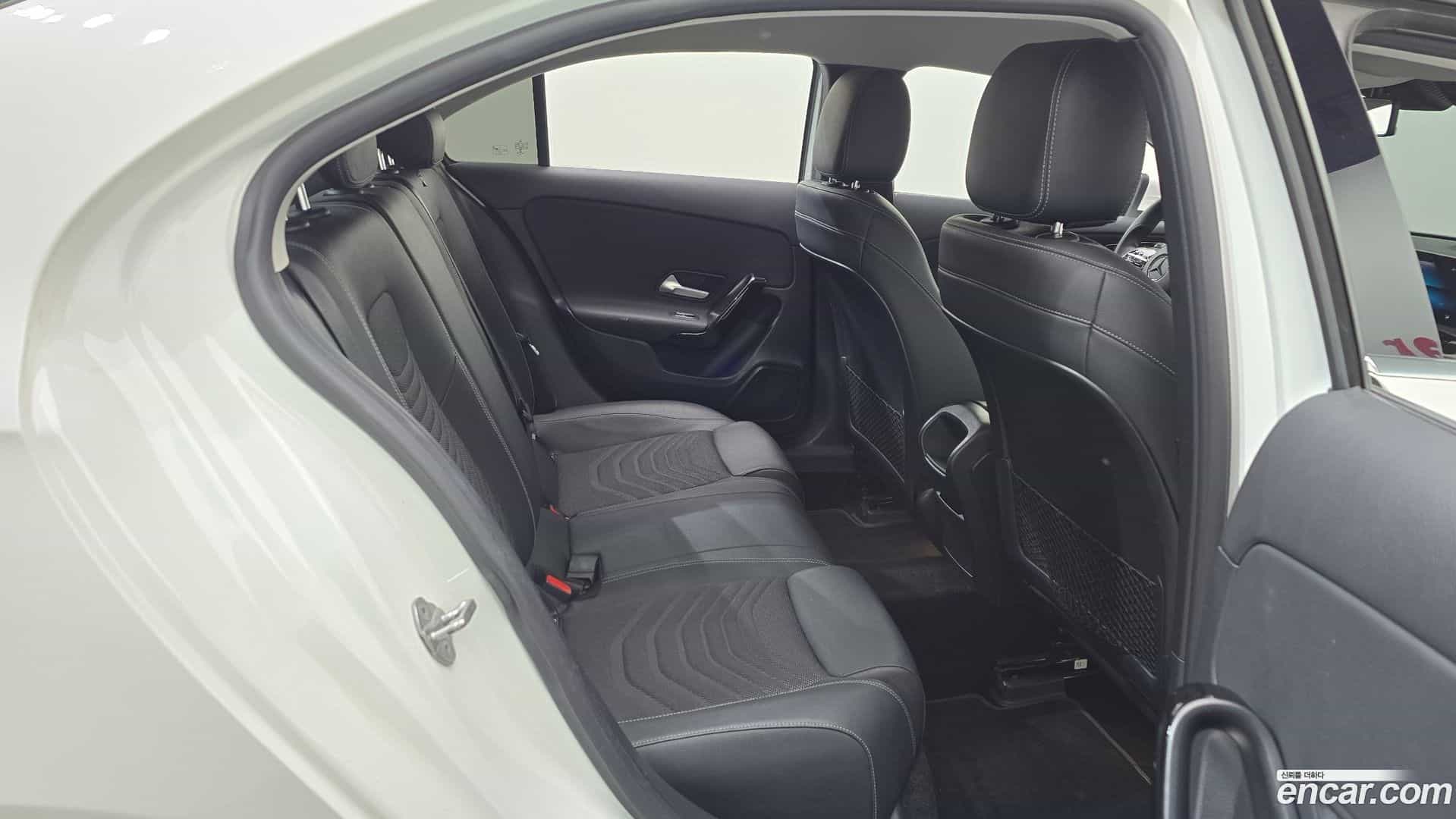 A-Class Mercedes-Benz 2020.2-OPTION-016