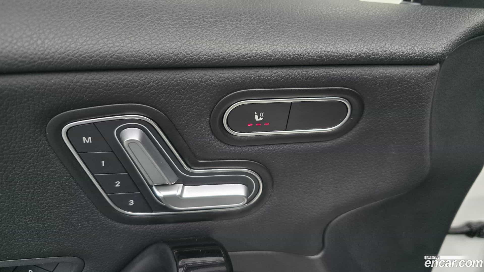 A-Class Mercedes-Benz 2020.2-OPTION-021