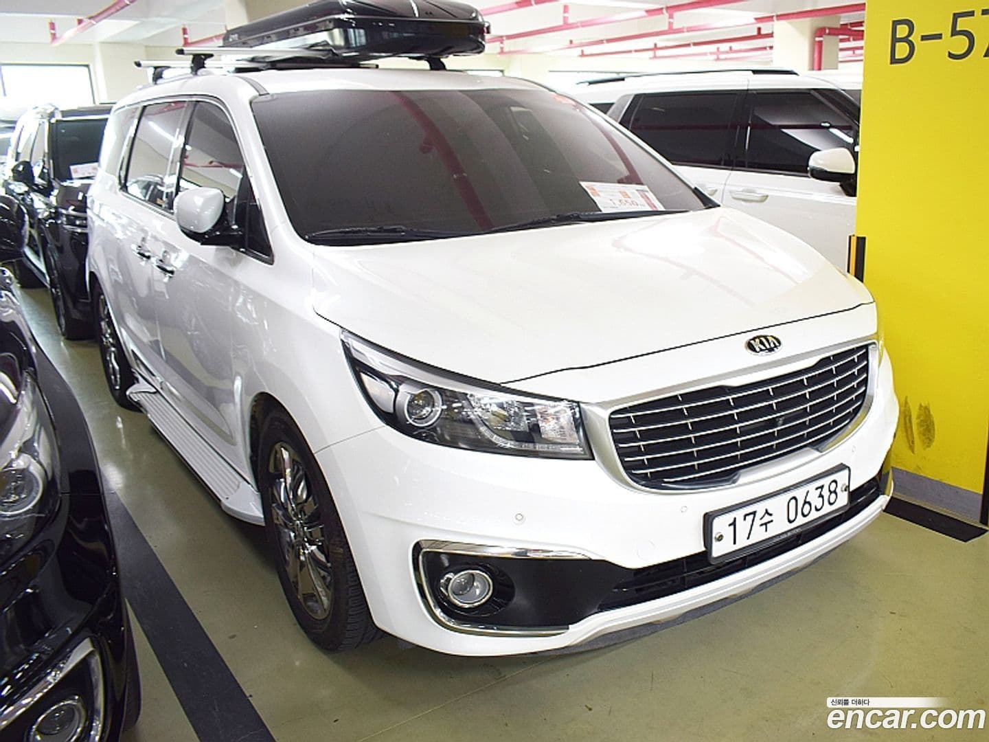 Main__Slider__Photo:Canival Kia 2015.10-0
