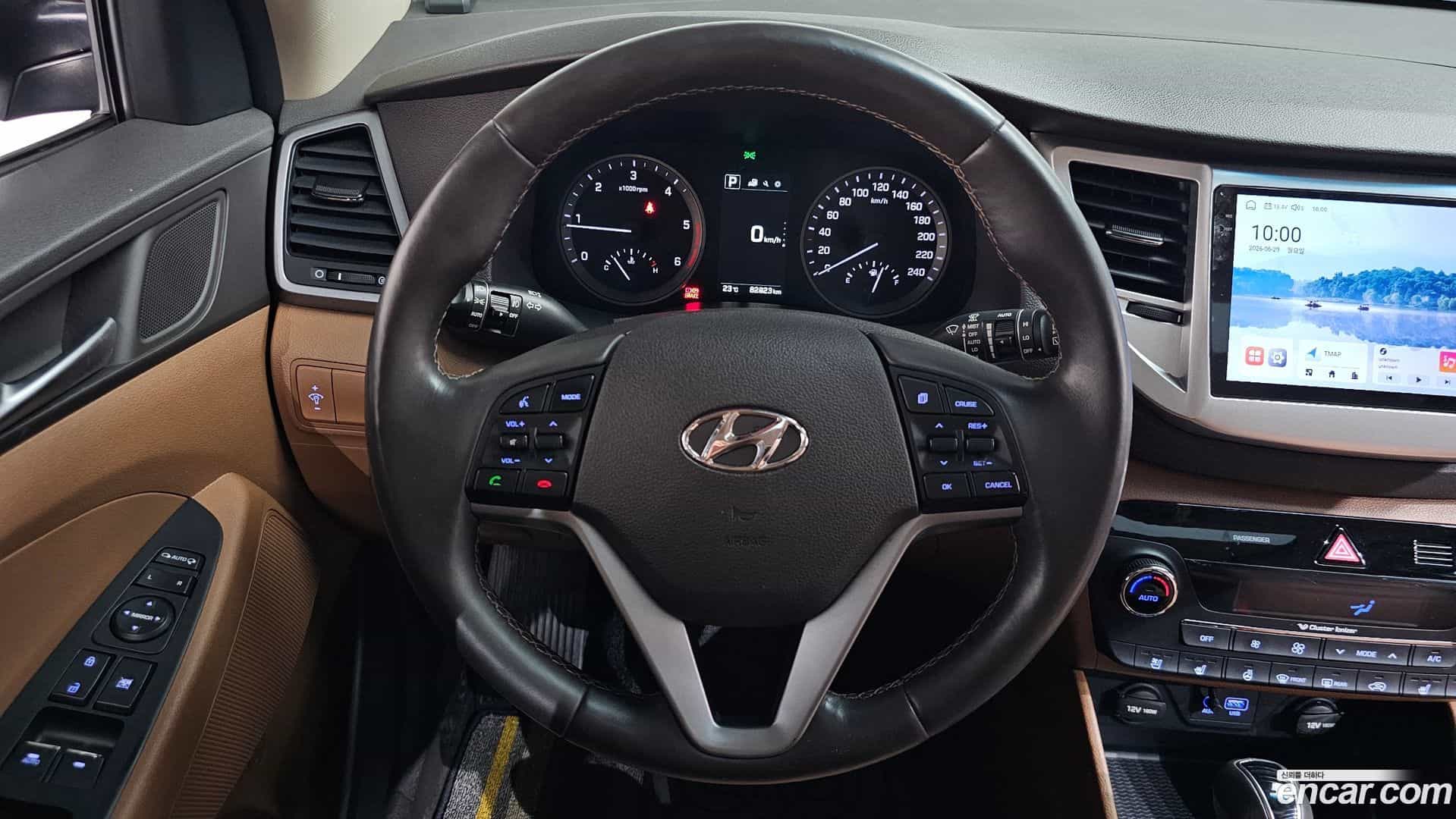 Tucson Hyundai 2016.8-OPTION-017