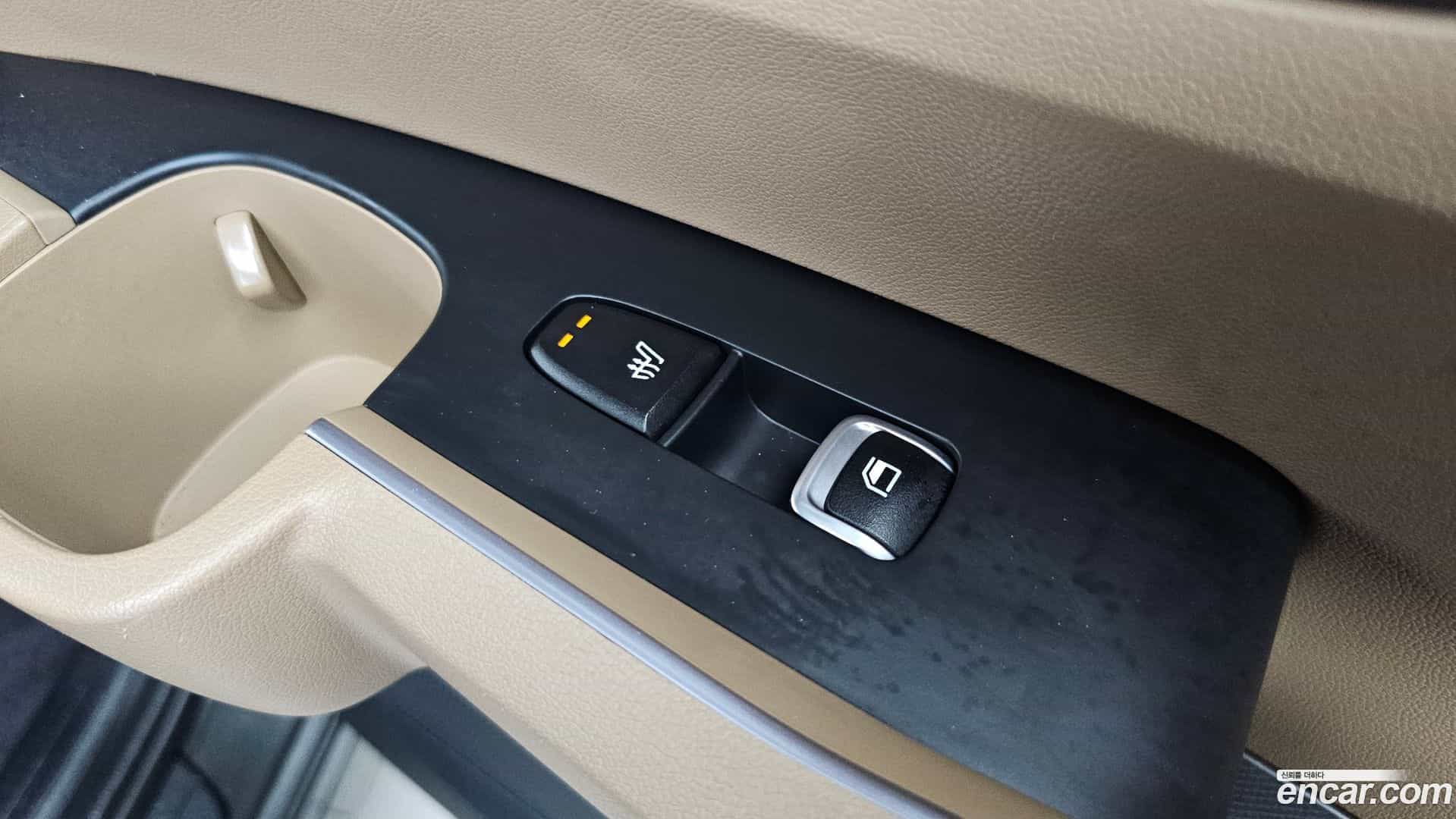 Sorento Kia 2023.8-OPTION-022