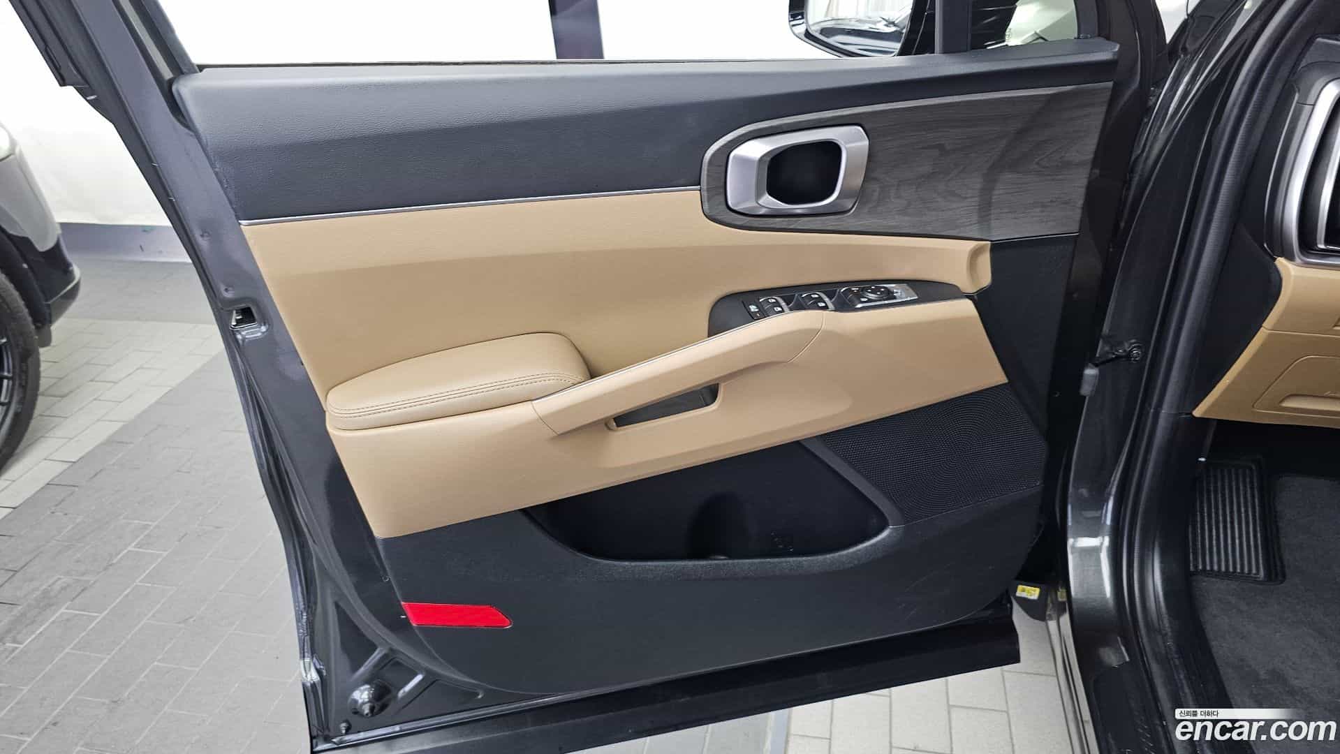 Sorento Kia 2023.8-INNER-034