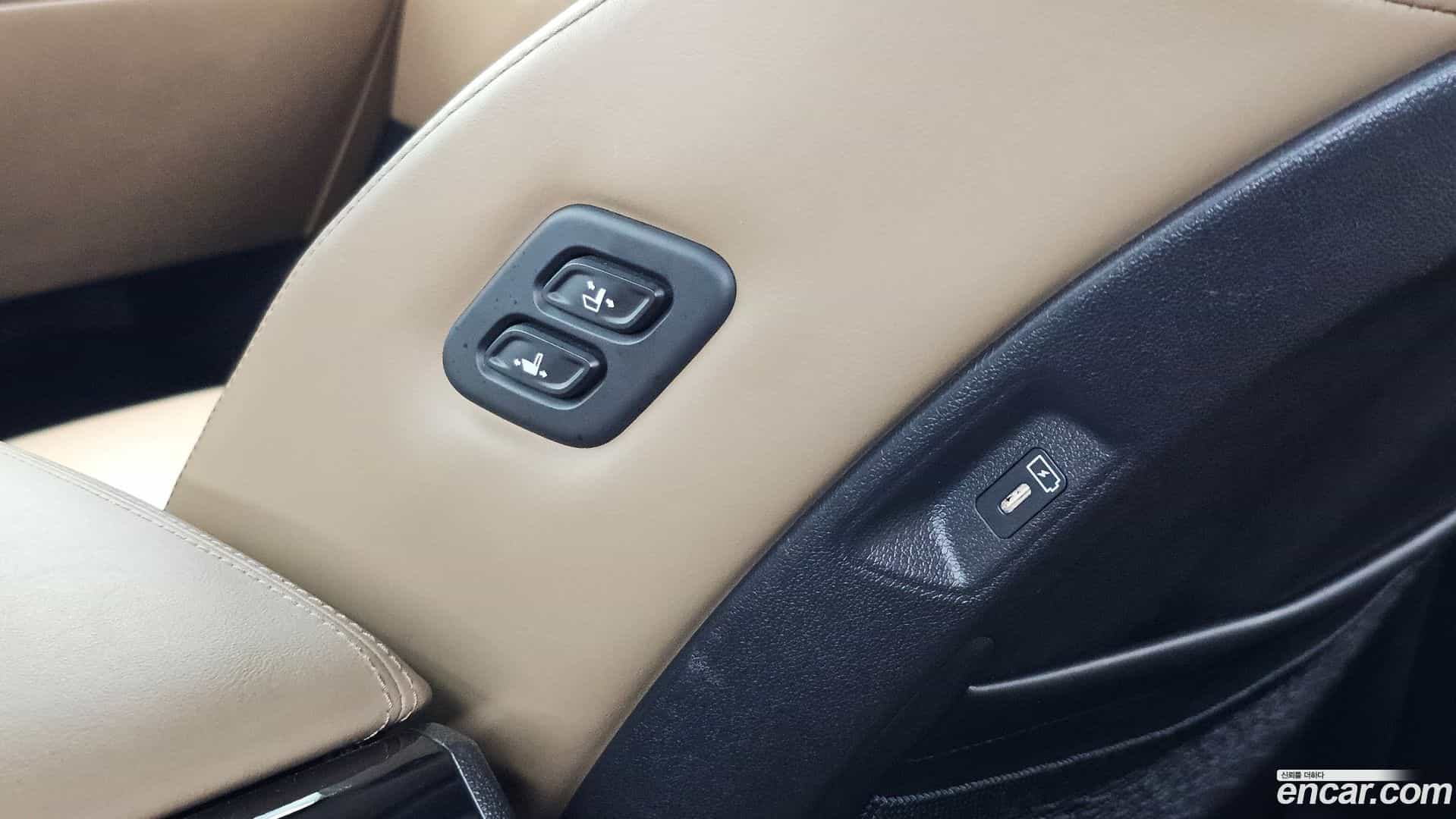 Sorento Kia 2023.8-OPTION-041