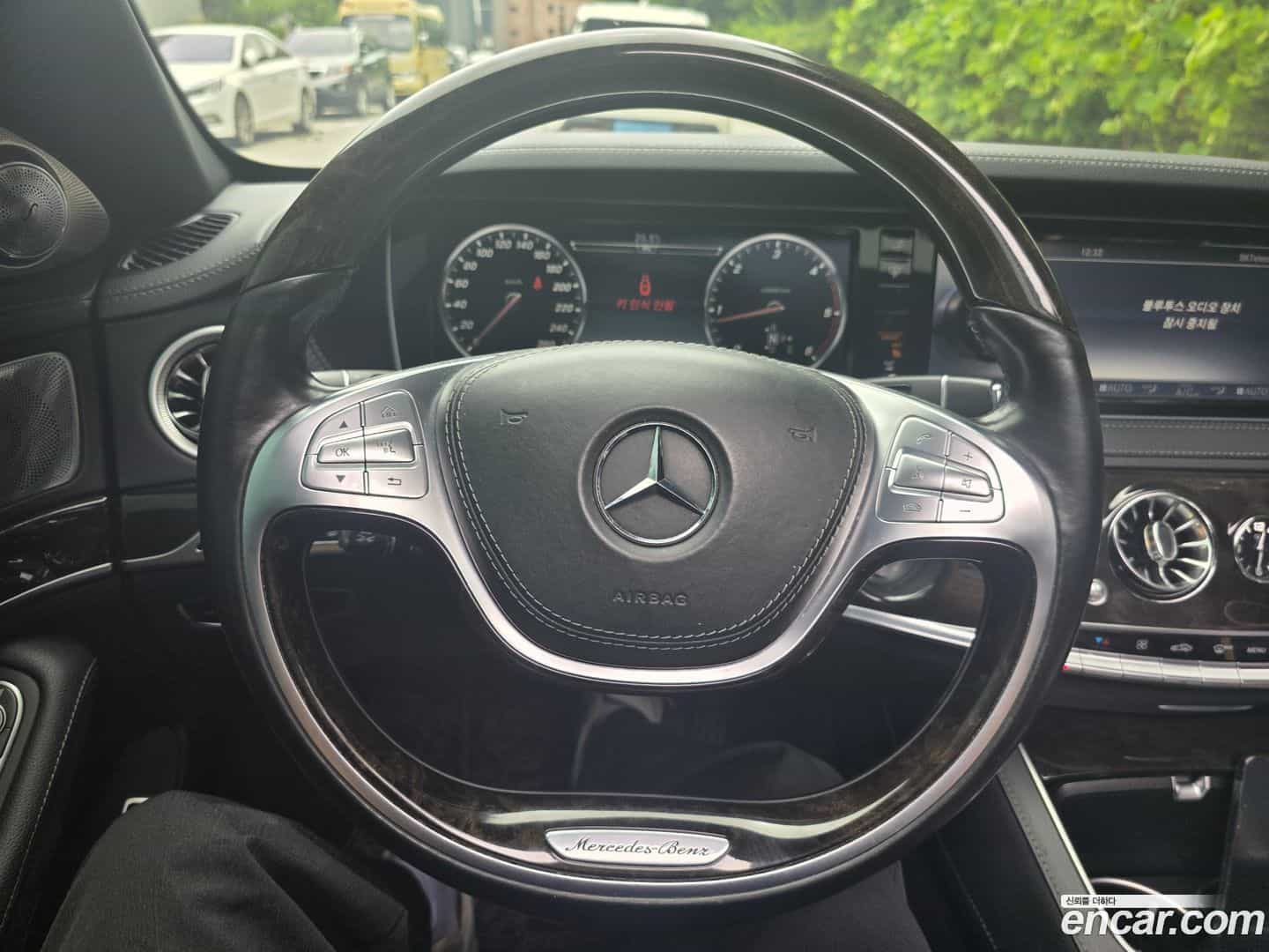 S-Class Mercedes-Benz 2015.3-INNER-010