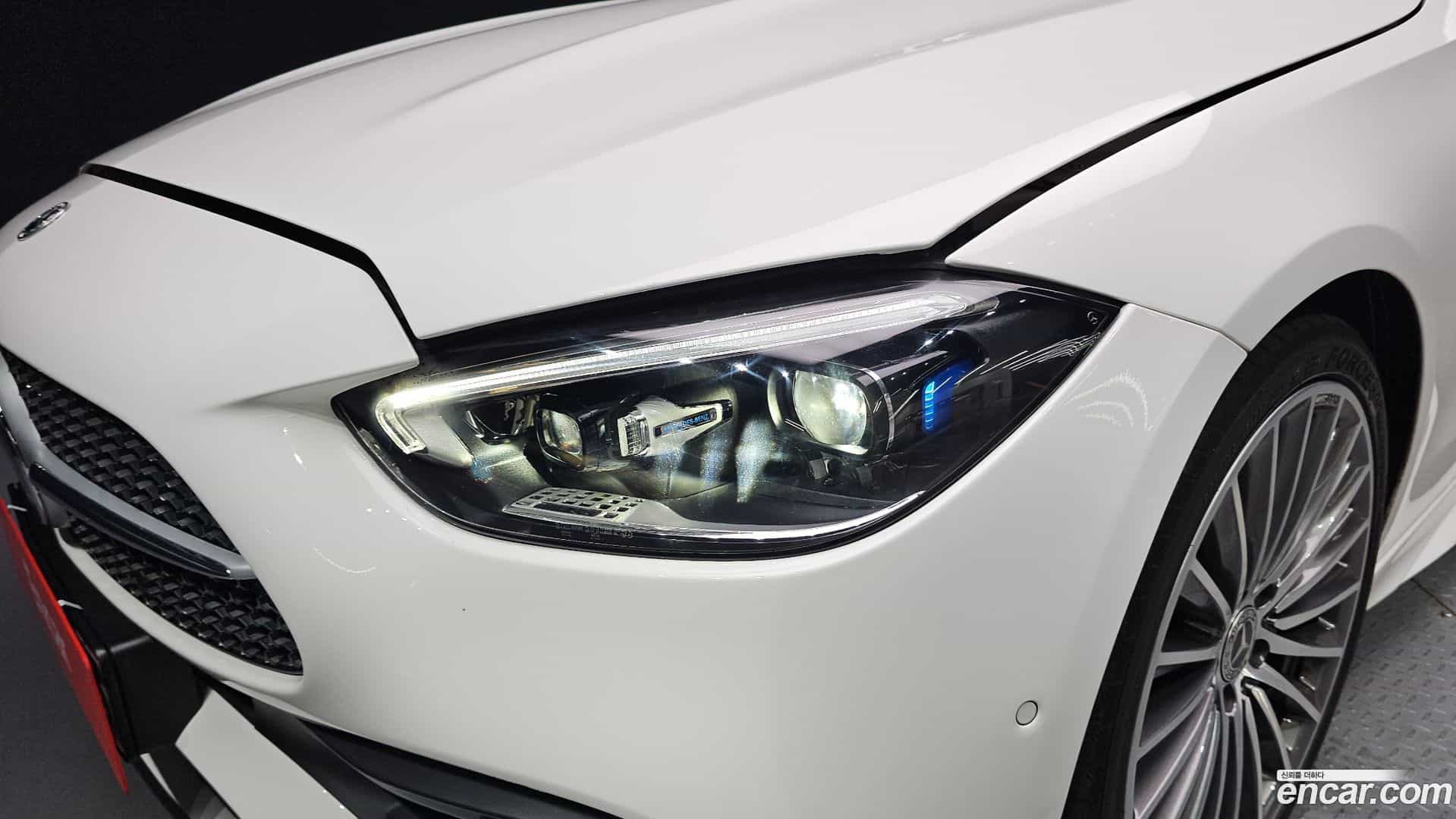 C-Class Mercedes-Benz 2023.4-OUTER-032