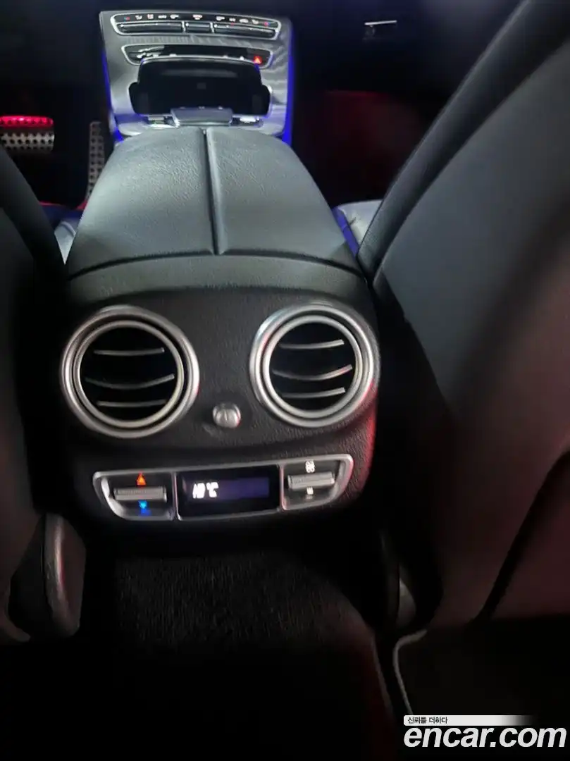 E-Class Mercedes-Benz 2022.5-INNER-010