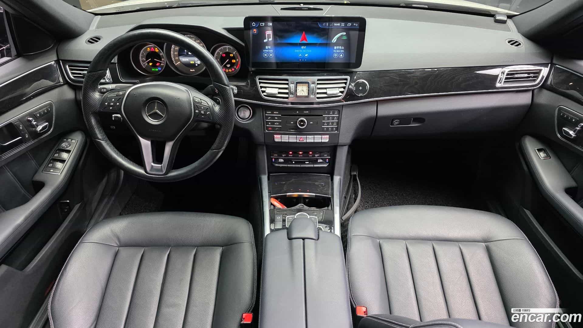 E-Class Mercedes-Benz 2015.4-INNER-007