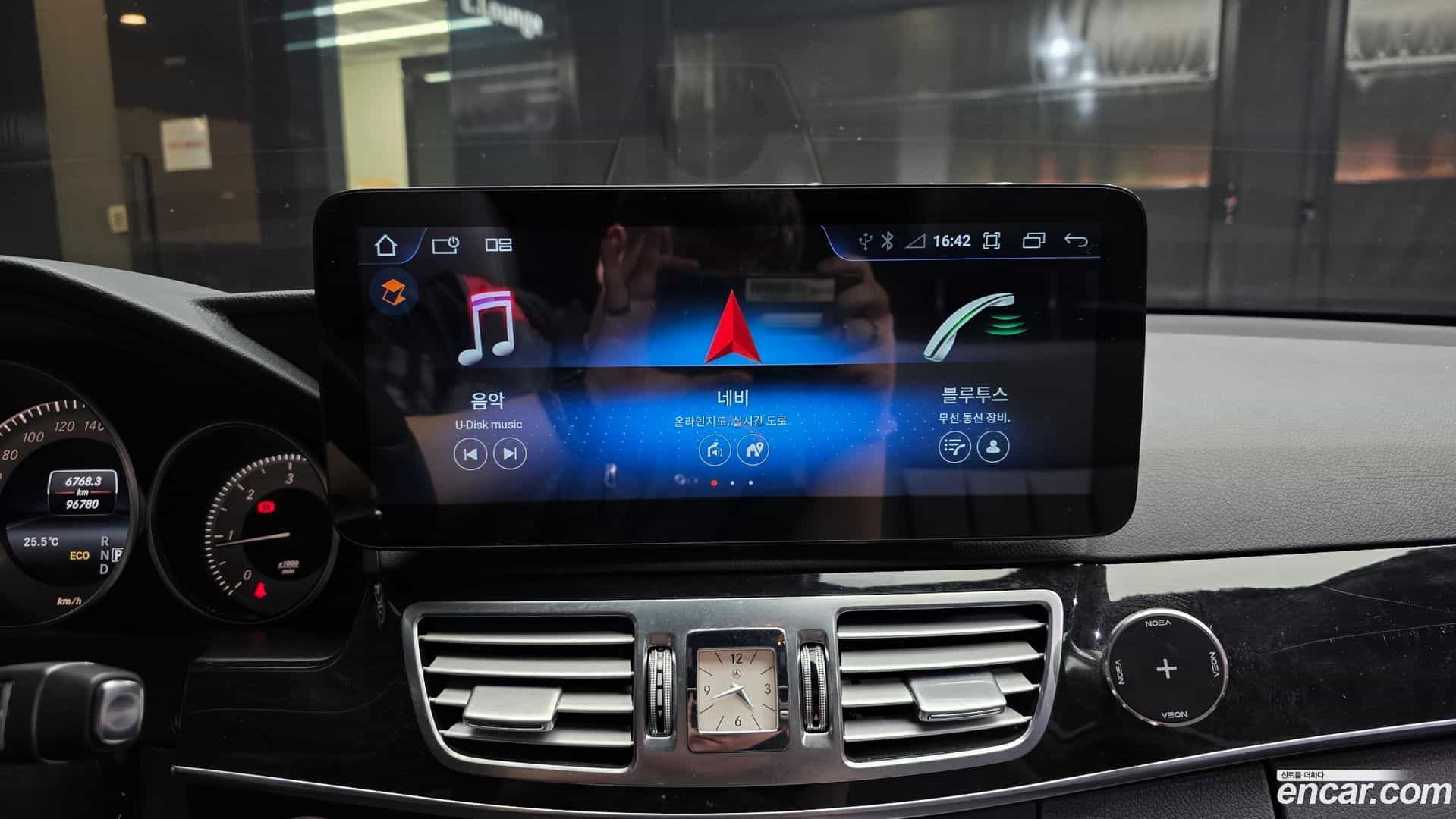 E-Class Mercedes-Benz 2015.4-OPTION-018