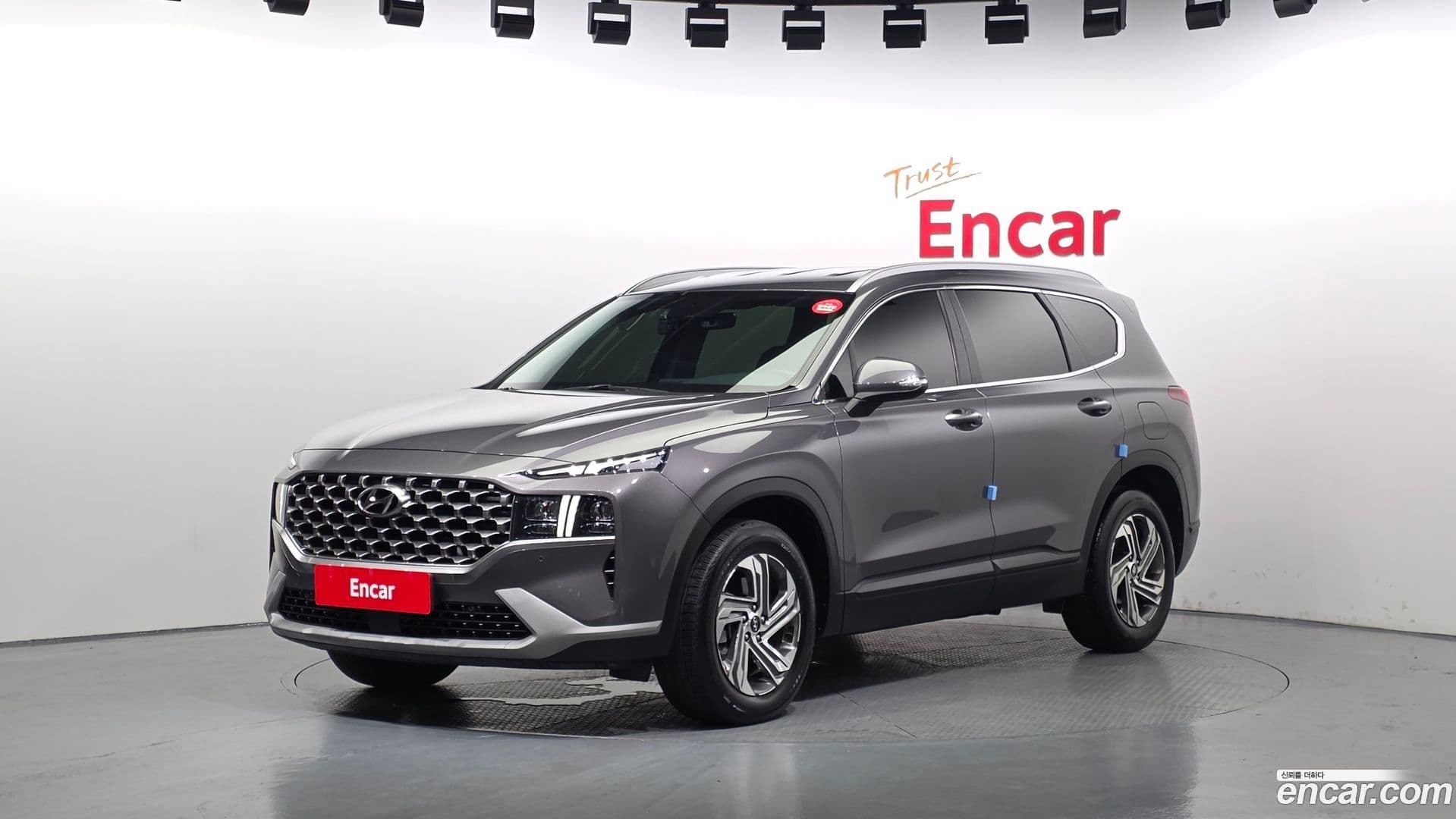 Main__Slider__Photo:Santafe Hyundai 2022.9-0